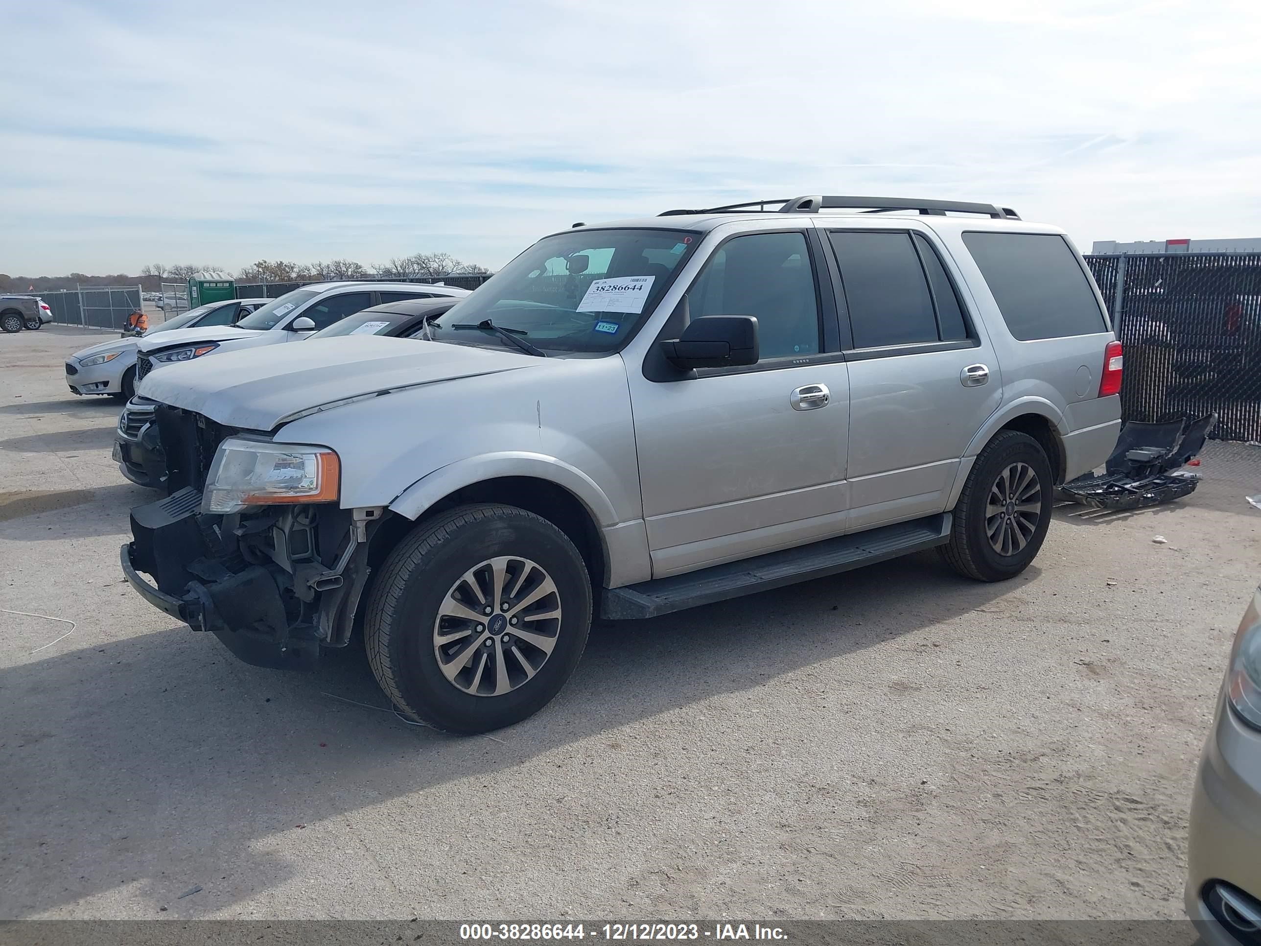 2017 Ford Expedition Xlt/King Ranch vin: 1FMJU1HT4HEA52674