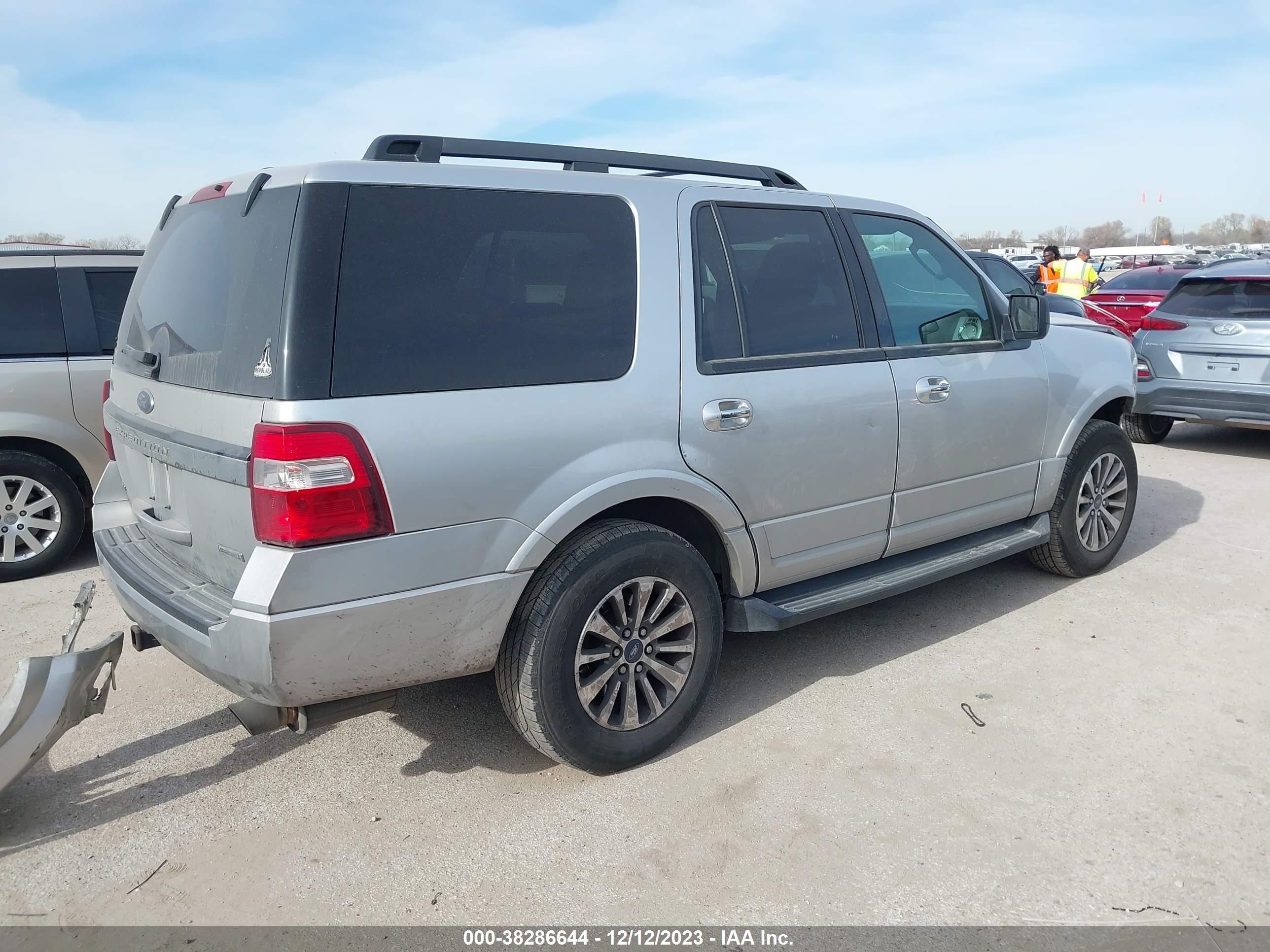 2017 Ford Expedition Xlt/King Ranch vin: 1FMJU1HT4HEA52674