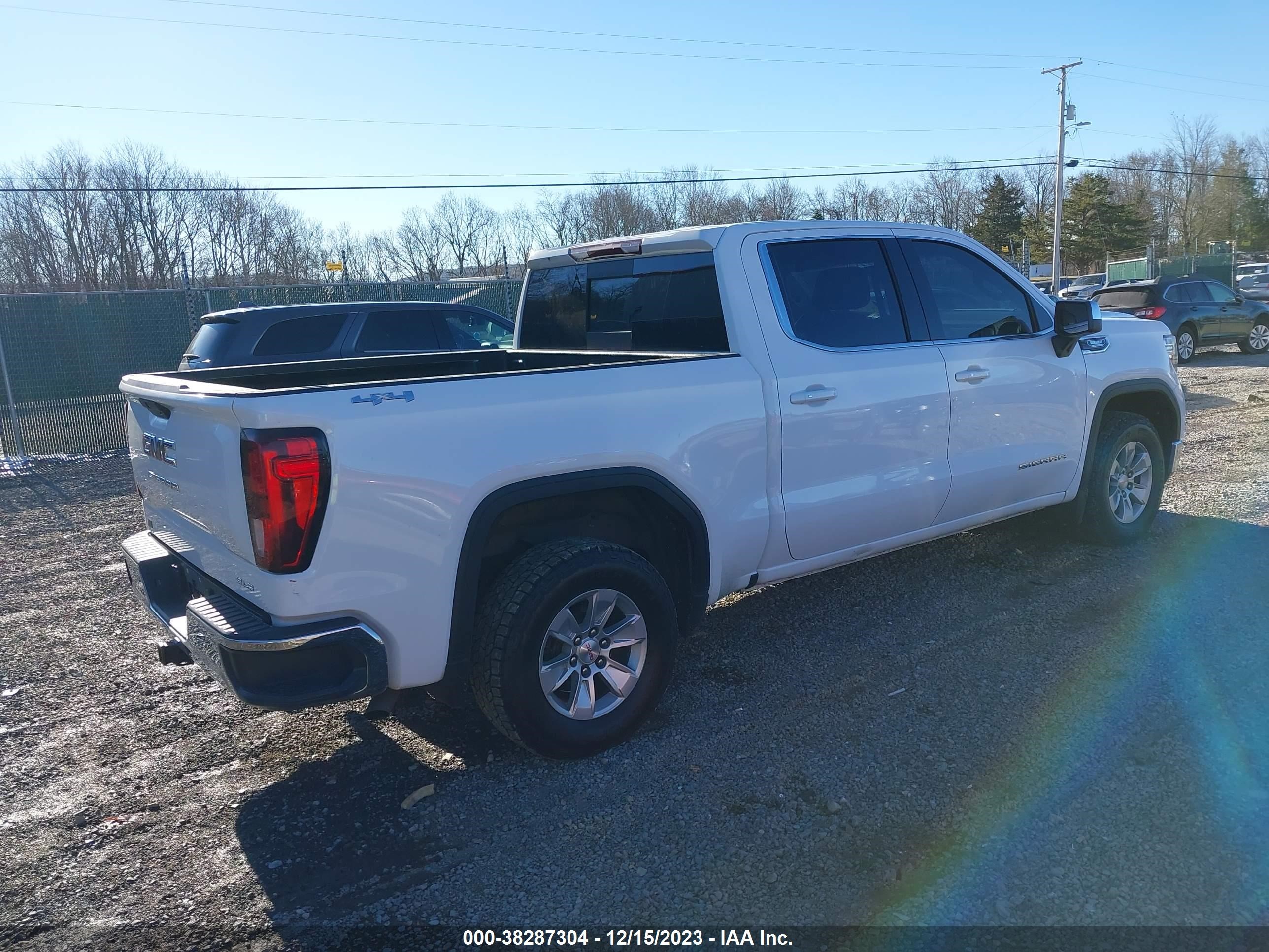 2020 GMC Sierra 1500 4Wd Short Box Sle vin: 3GTU9BET3LG341480