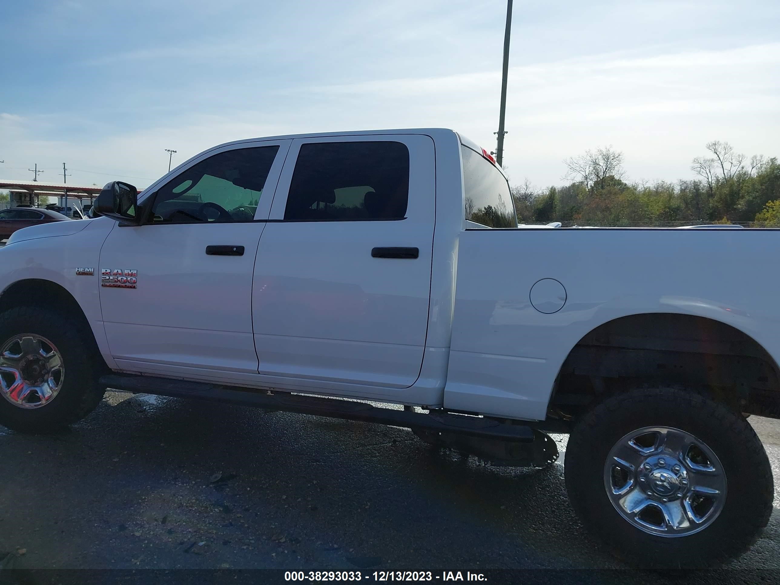 2018 Ram 2500 Tradesman 4X4 6'4 Box vin: 3C6UR5CJ5JG282827