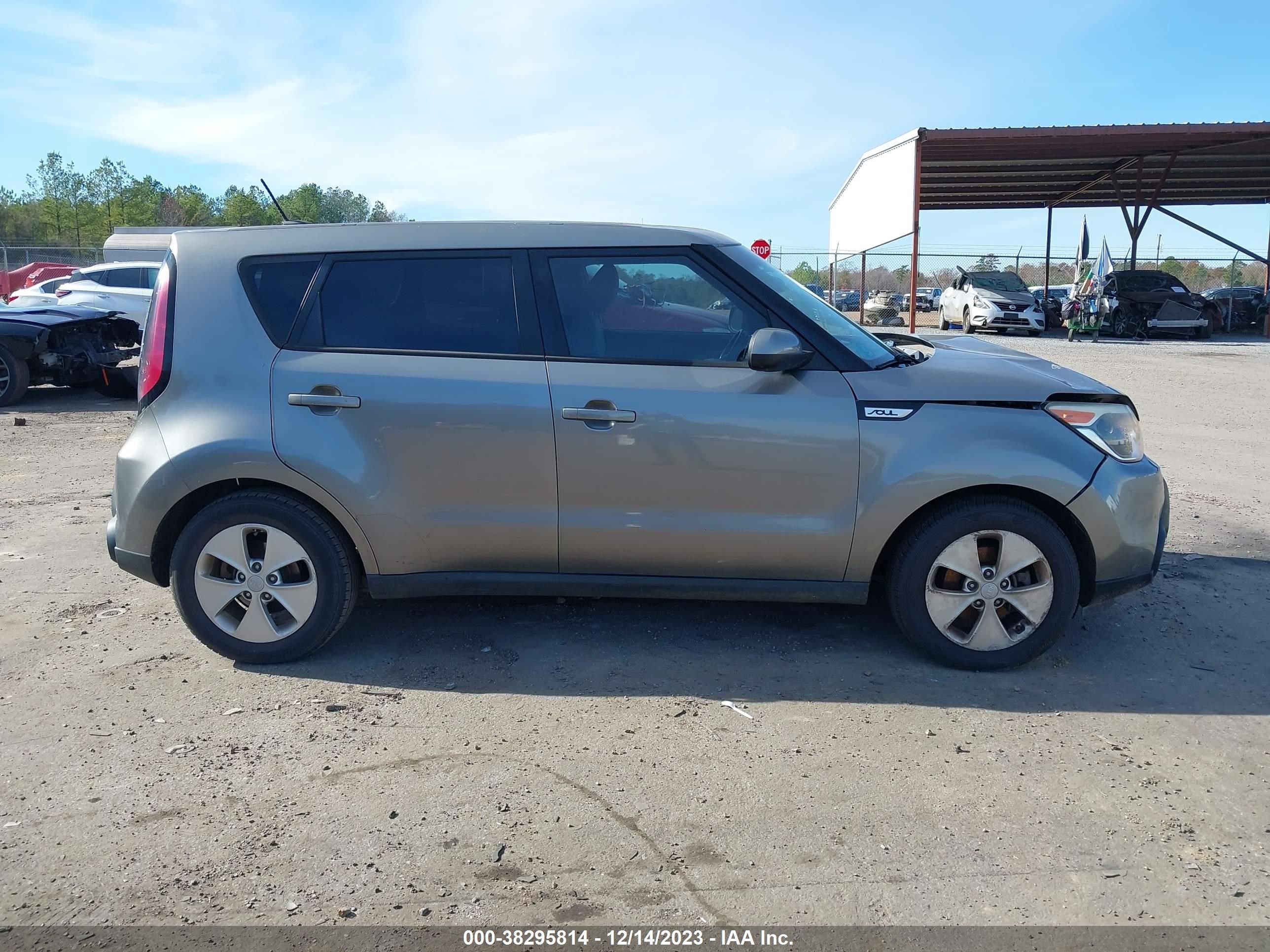 2015 Kia Soul vin: KNDJN2A22F7209001