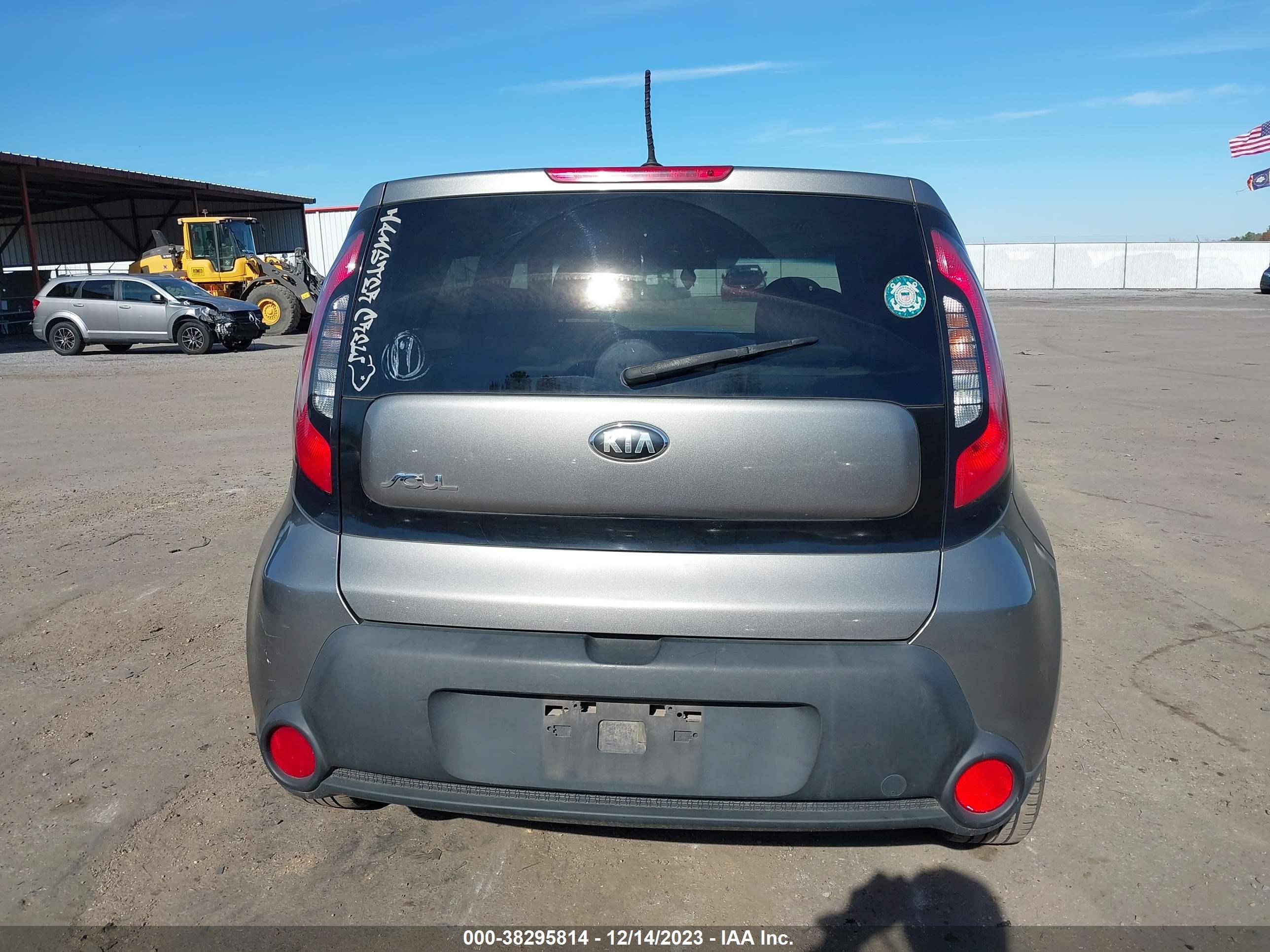 2015 Kia Soul vin: KNDJN2A22F7209001