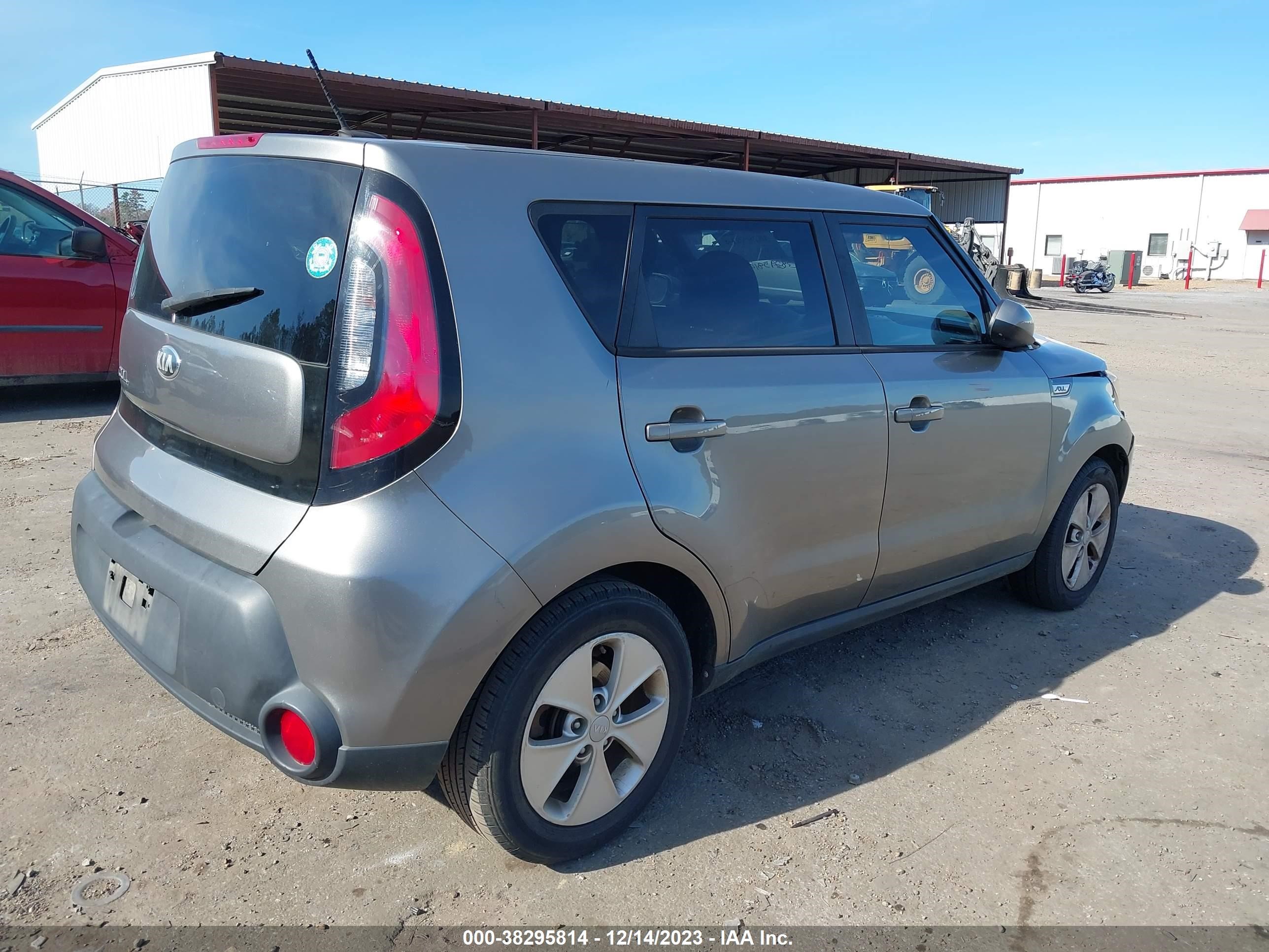 2015 Kia Soul vin: KNDJN2A22F7209001