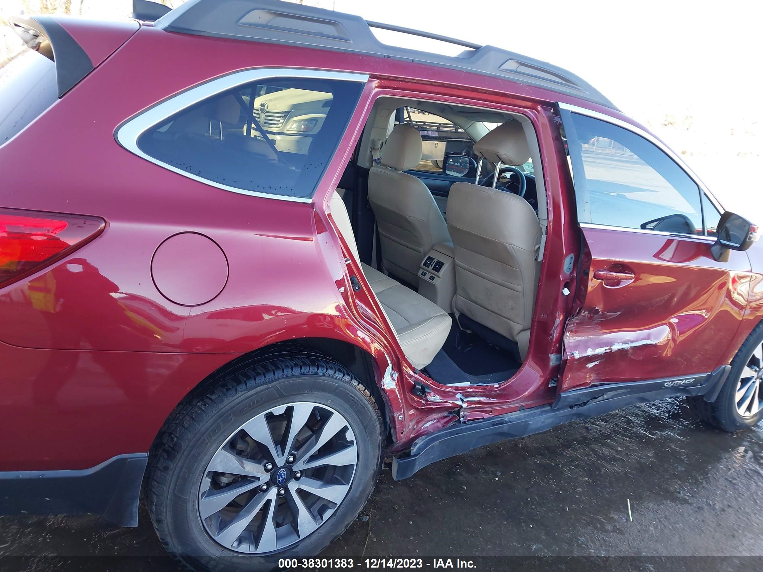 2017 Subaru Outback 2.5I Limited vin: 4S4BSANC2H3414284