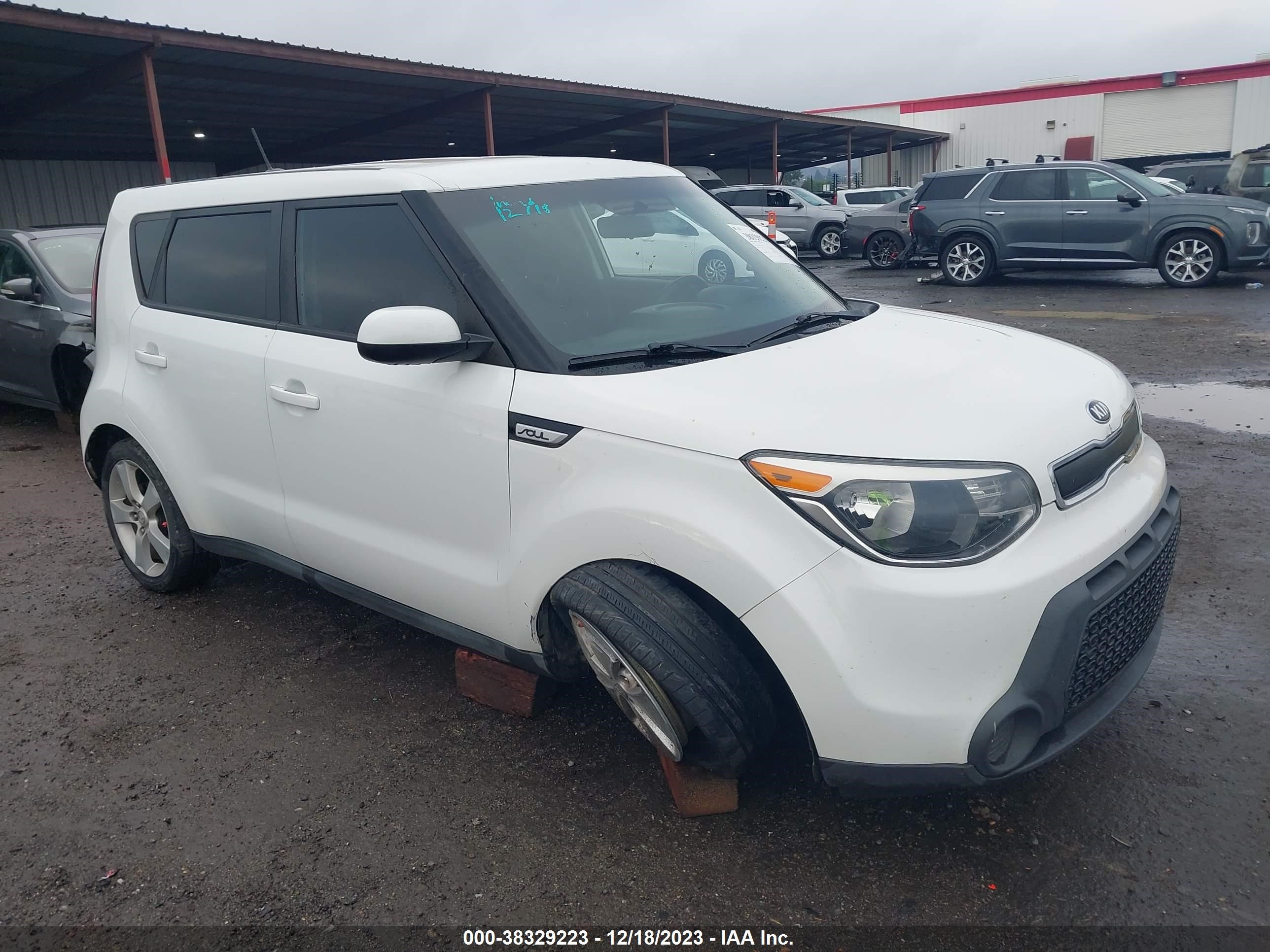 2016 Kia Soul vin: KNDJN2A26G7357749