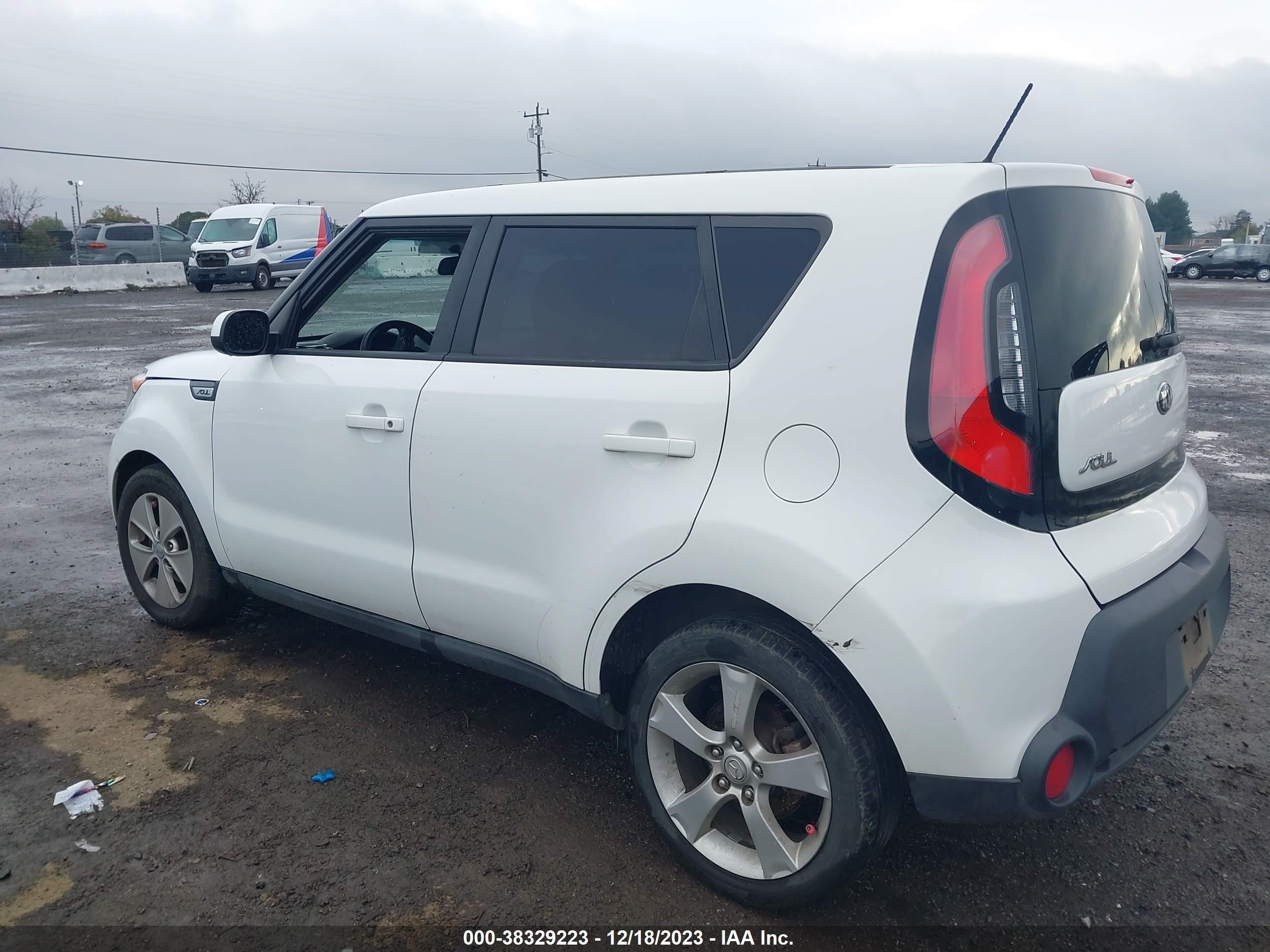 2016 Kia Soul vin: KNDJN2A26G7357749