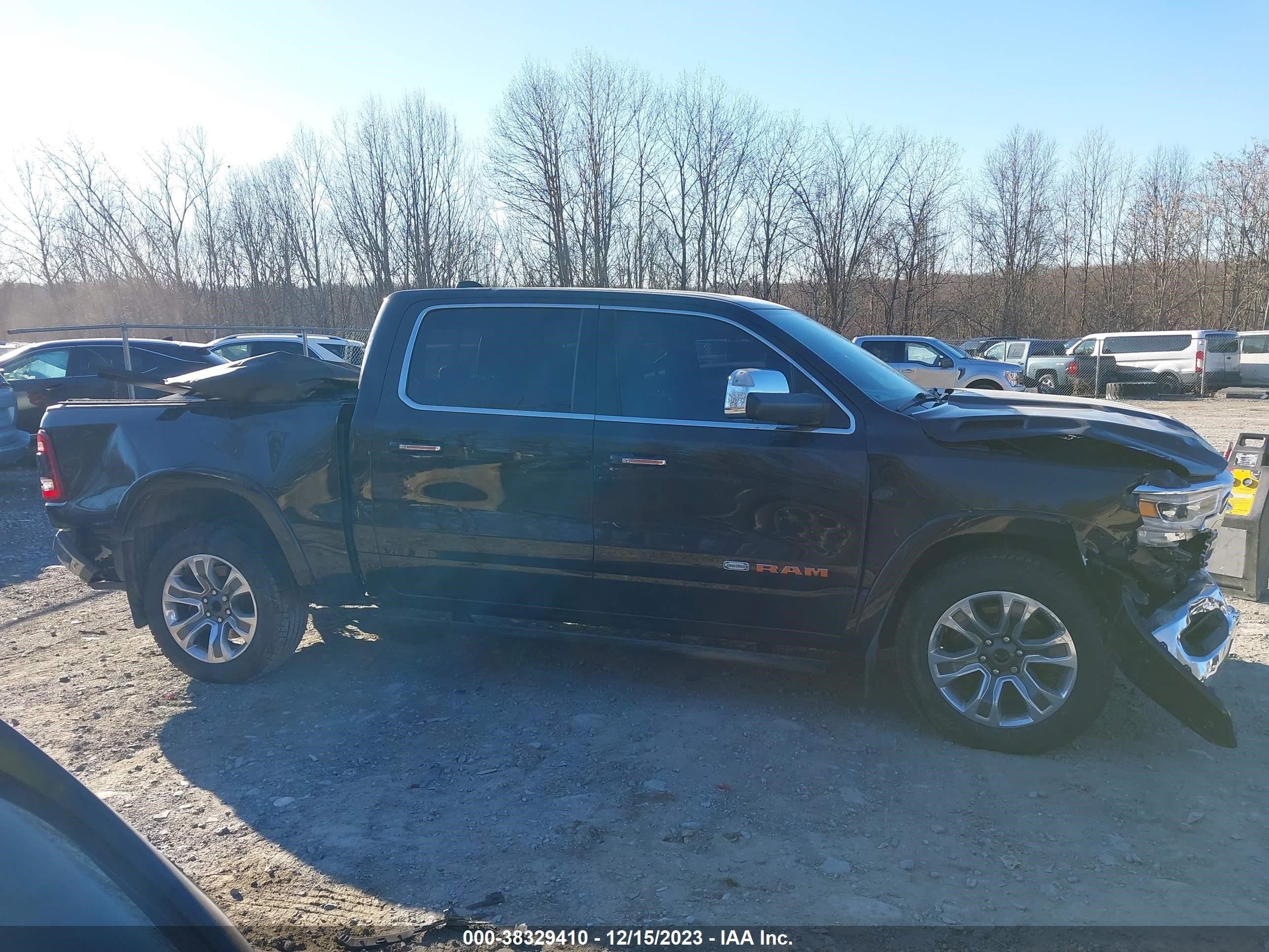 2019 Ram 1500 Longhorn 4X4 5'7 Box vin: 1C6SRFKT1KN642894