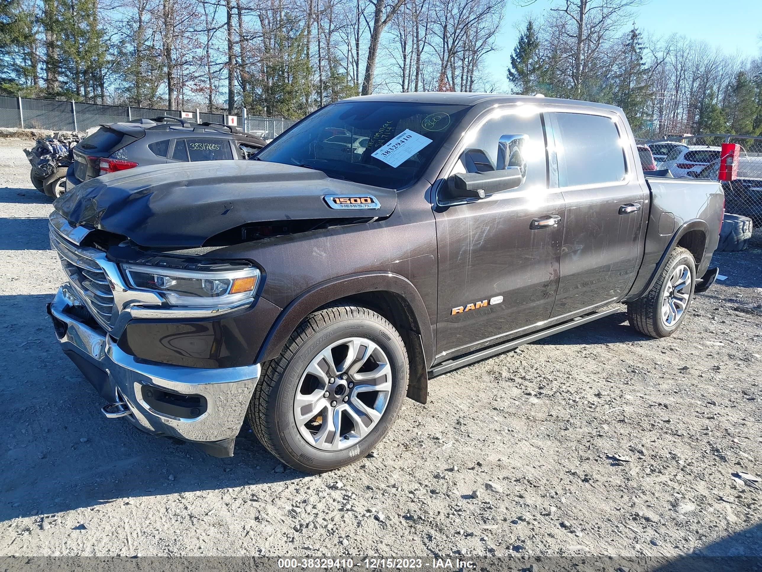 2019 Ram 1500 Longhorn 4X4 5'7 Box vin: 1C6SRFKT1KN642894