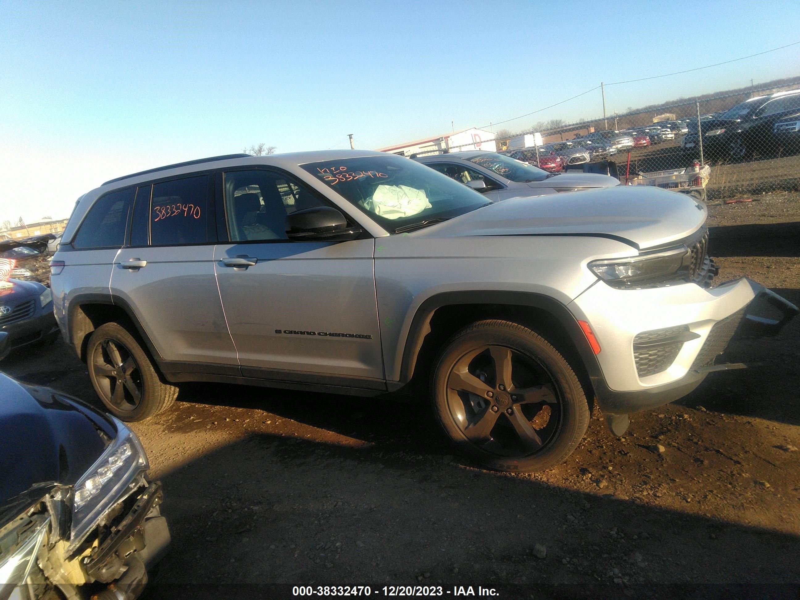 2024 Jeep Grand Cherokee Altitude X 4X4 vin: 1C4RJHAG1RC706761