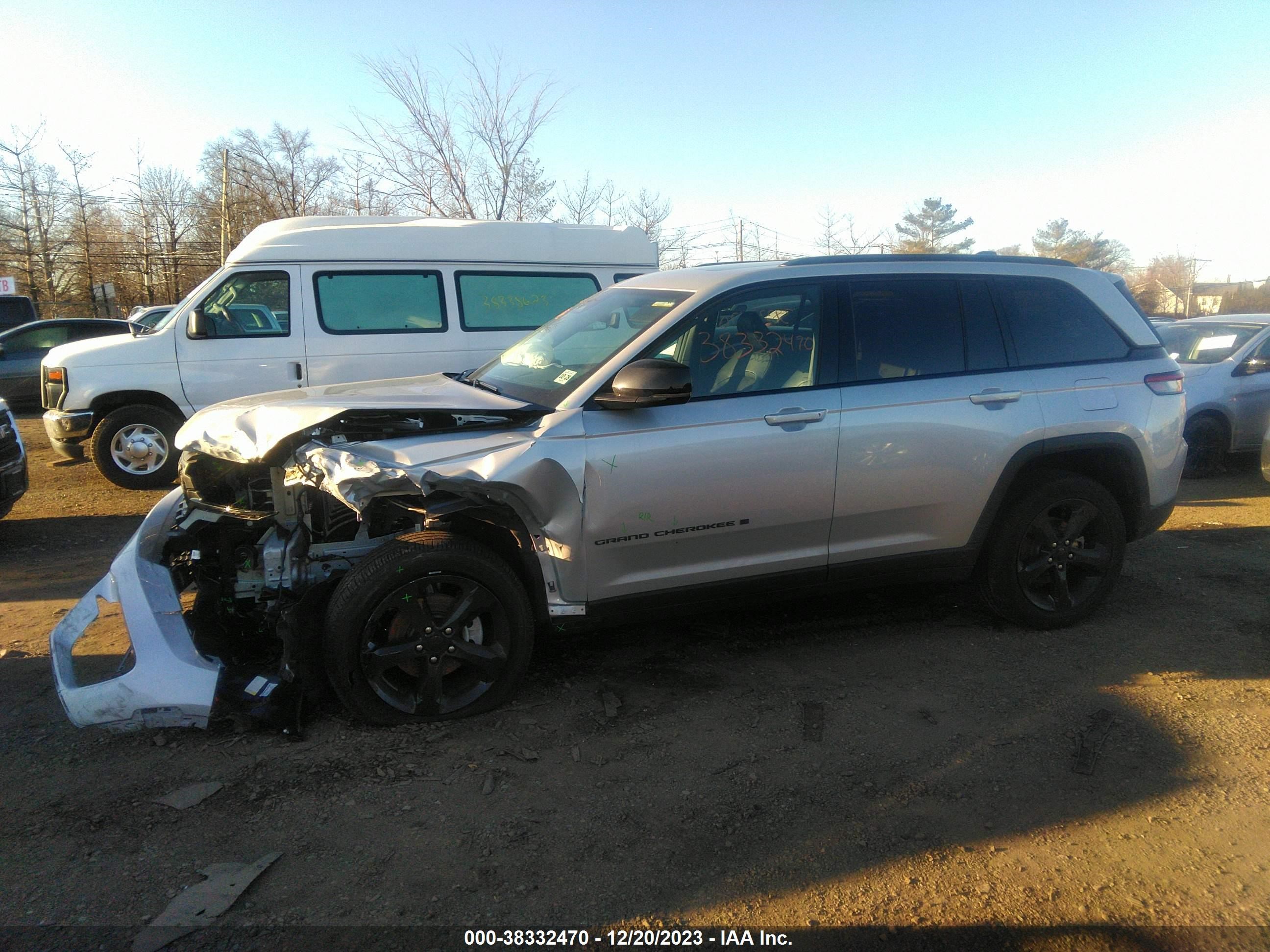 2024 Jeep Grand Cherokee Altitude X 4X4 vin: 1C4RJHAG1RC706761