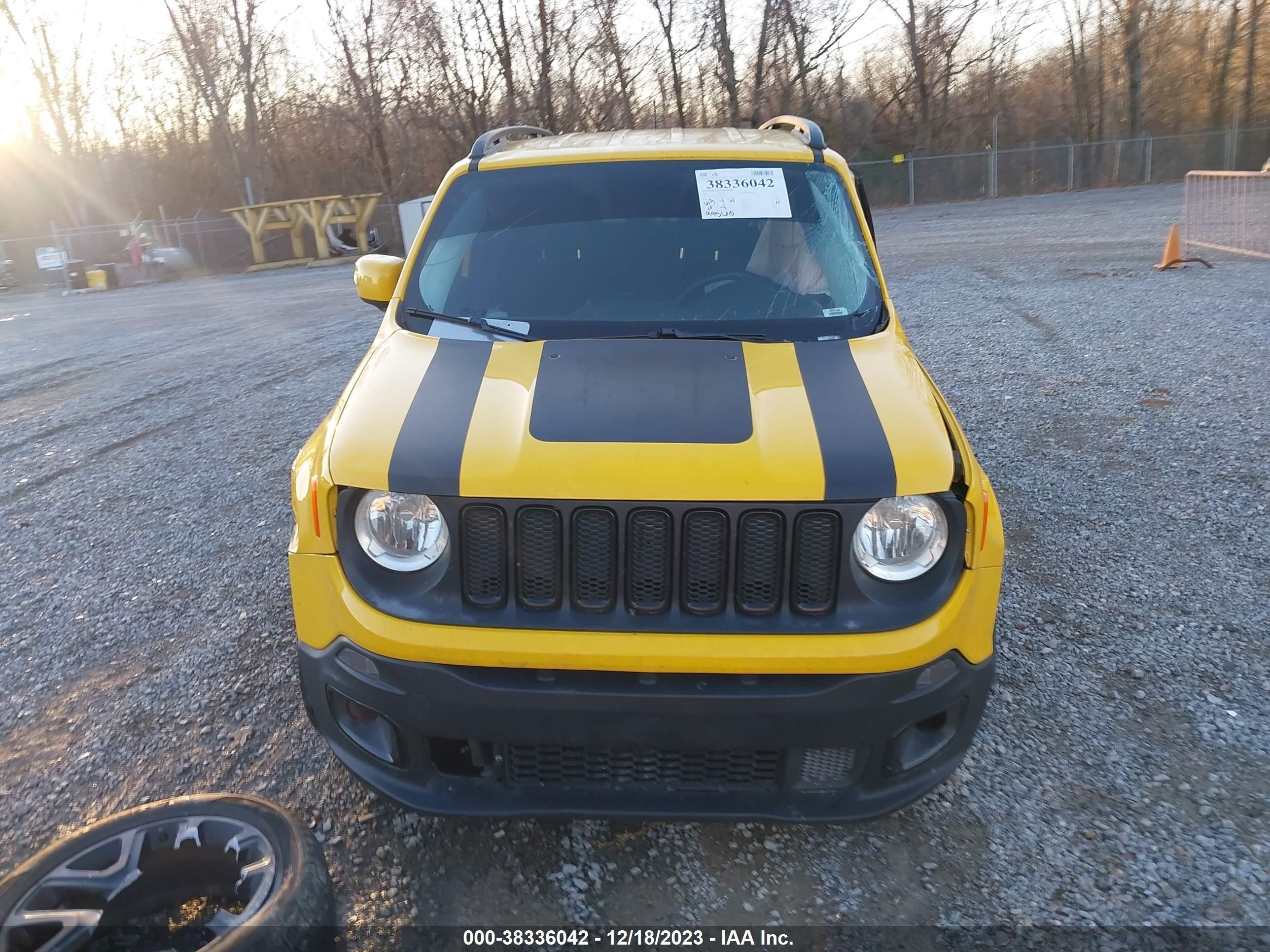 2017 Jeep Renegade Altitude 4X4 vin: ZACCJBBB2HPG52113