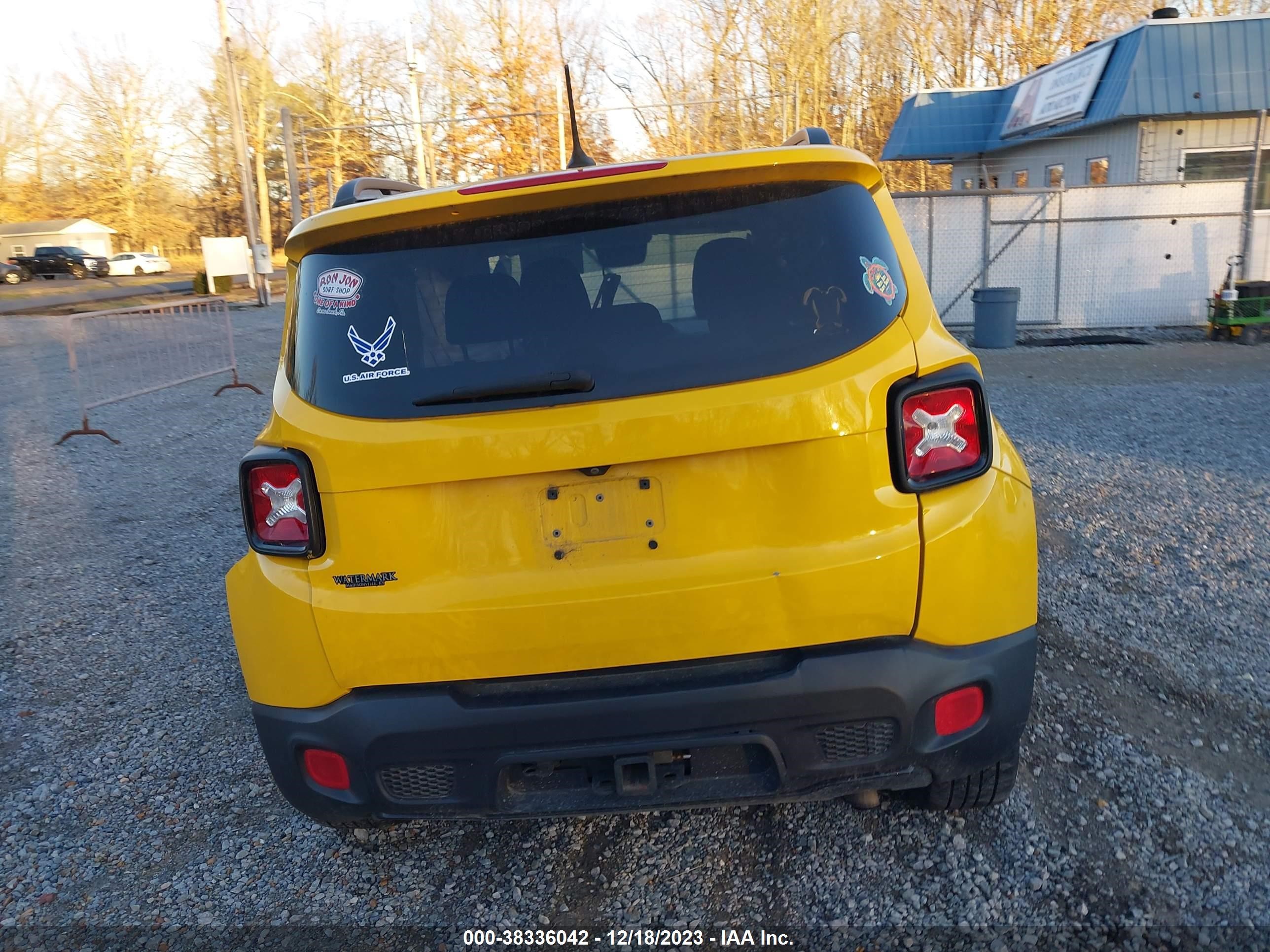 2017 Jeep Renegade Altitude 4X4 vin: ZACCJBBB2HPG52113