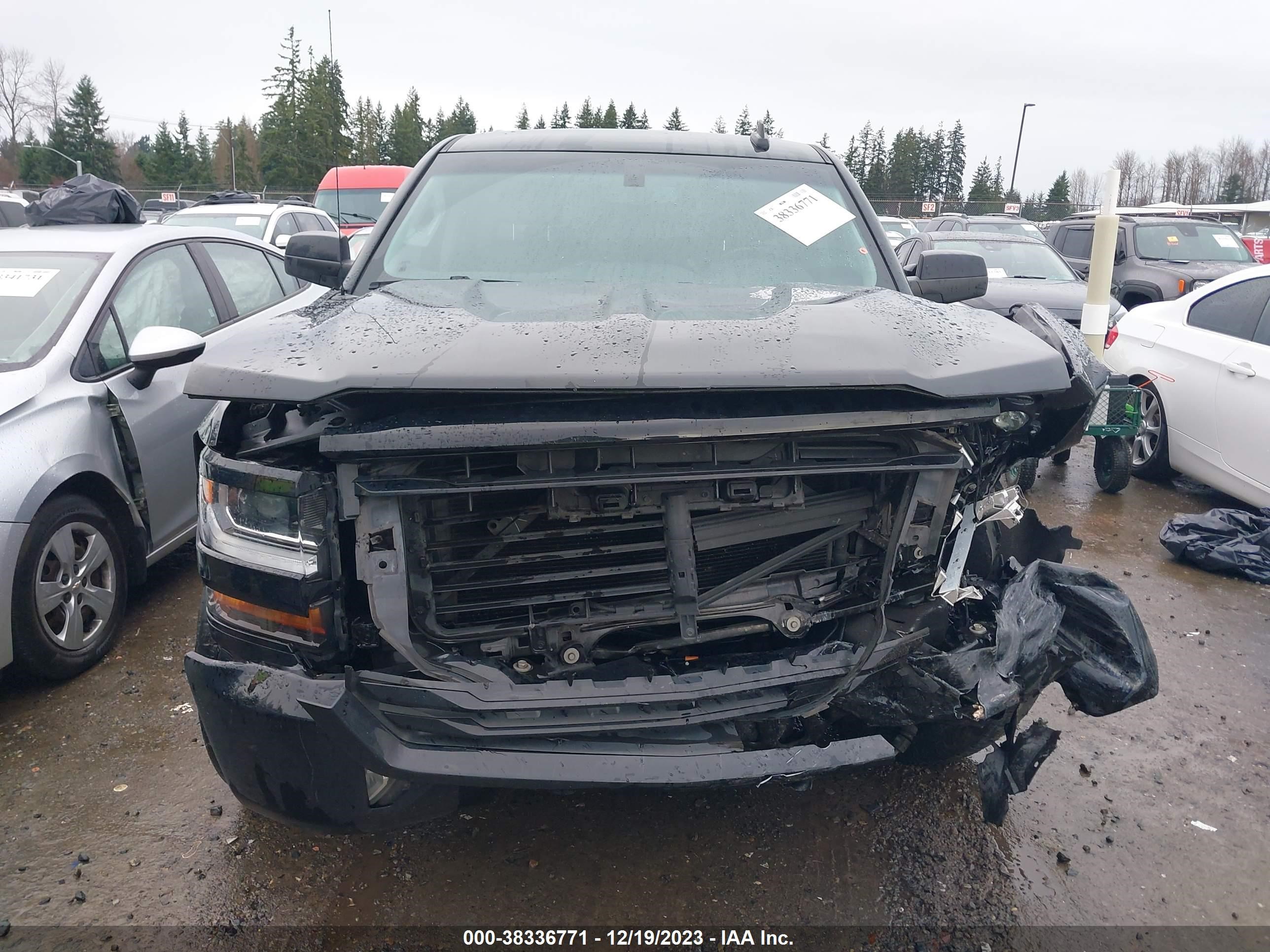 2018 Chevrolet Silverado 1500 2Lt vin: 3GCUKRECXJG411860