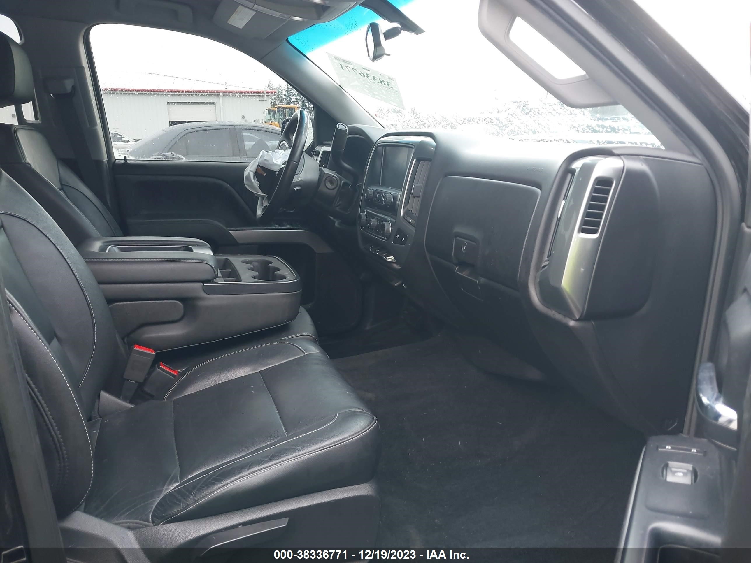 2018 Chevrolet Silverado 1500 2Lt vin: 3GCUKRECXJG411860