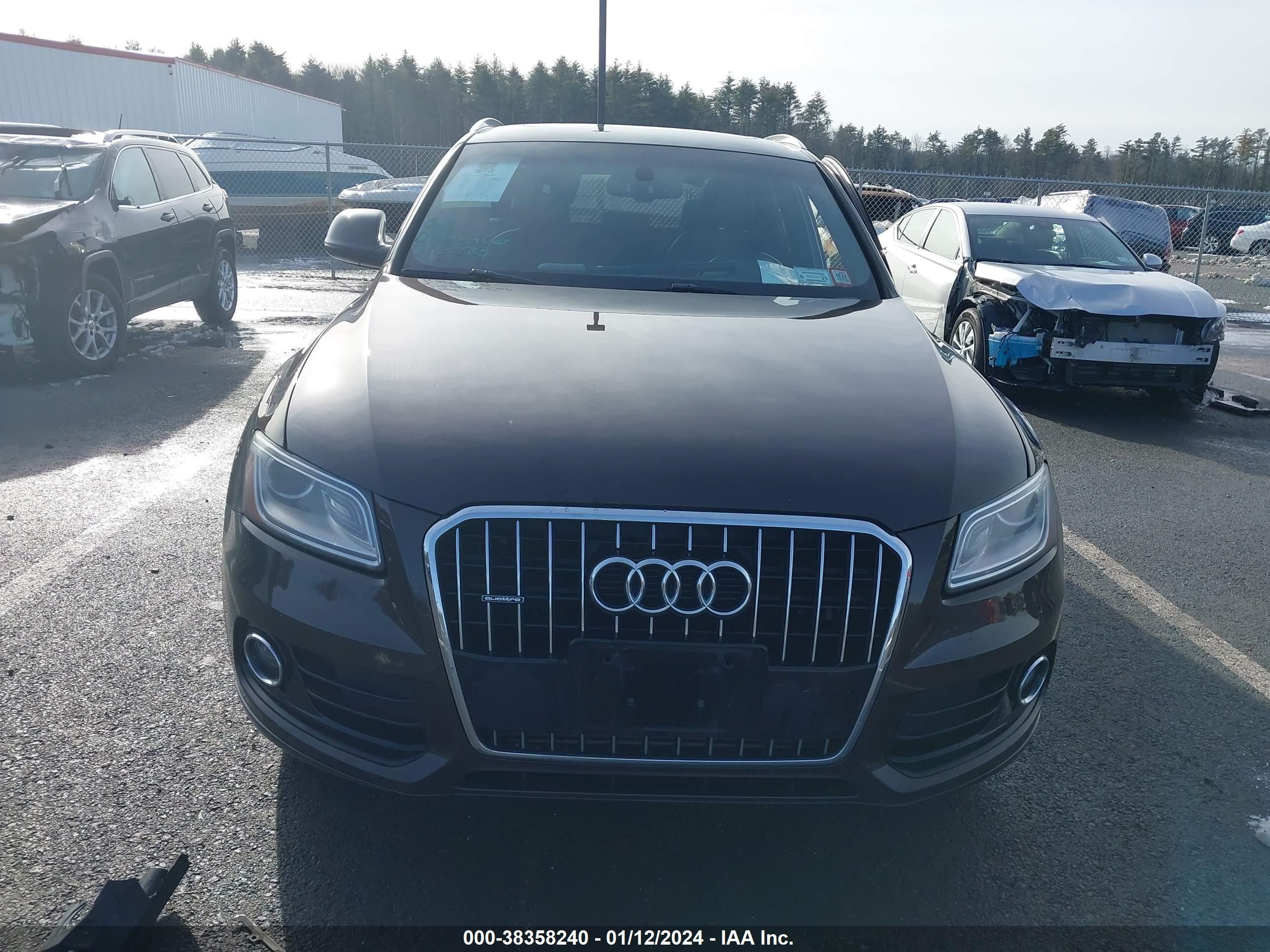 2014 Audi Q5 2.0T Premium vin: WA1LFAFPXEA023092