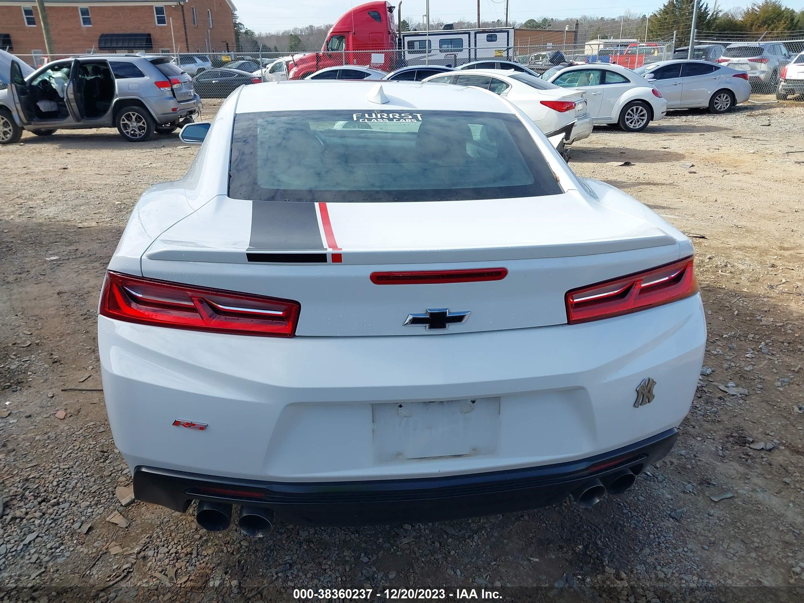 2018 Chevrolet Camaro 1Lt vin: 1G1FB1RS1J0100228