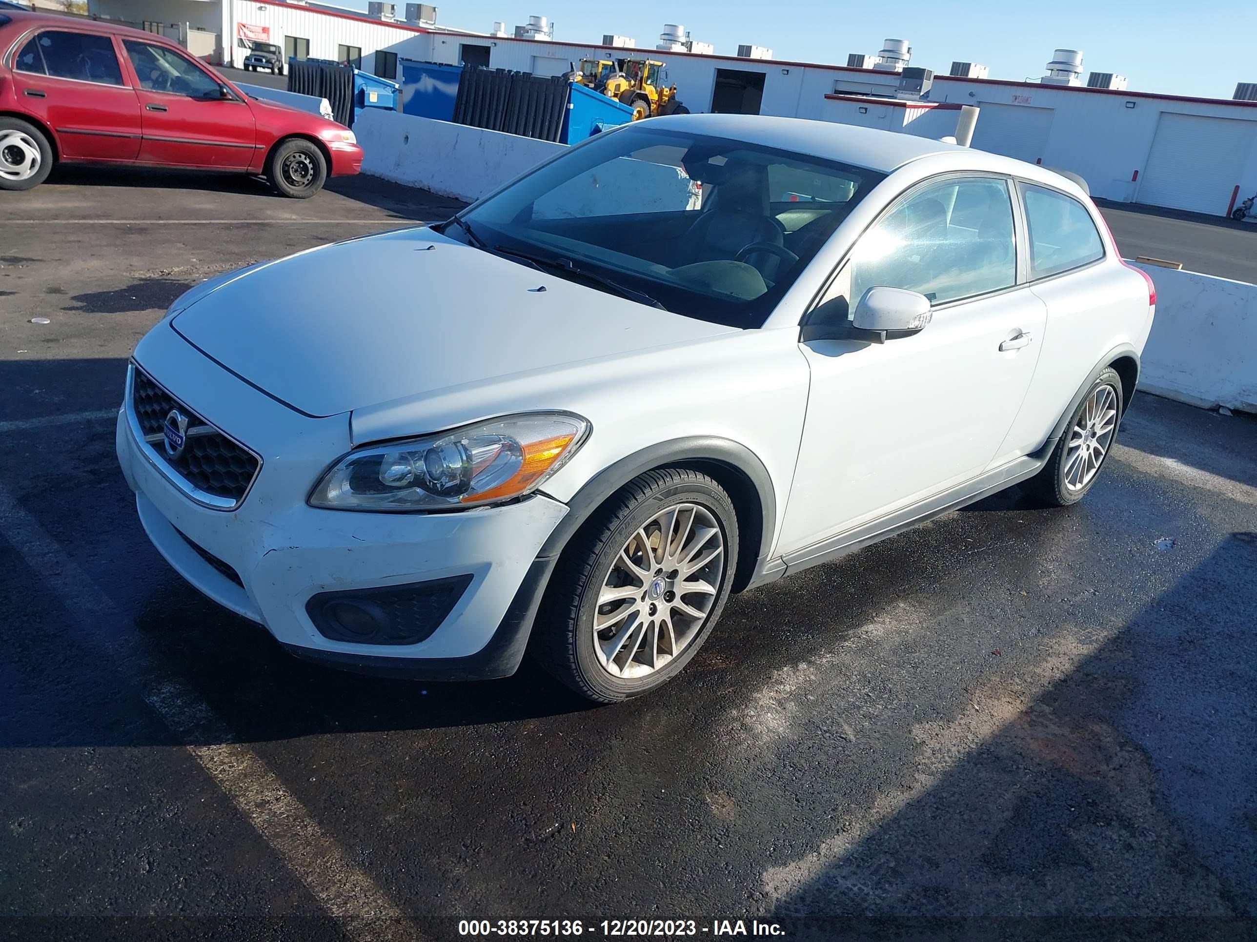 2012 Volvo C30 T5/T5 Platinum/T5 Premier Plus/T5 R-Design/T5 R-Design Platinum/T5 R-Design Premier Plus vin: YV1672MK7C2274618