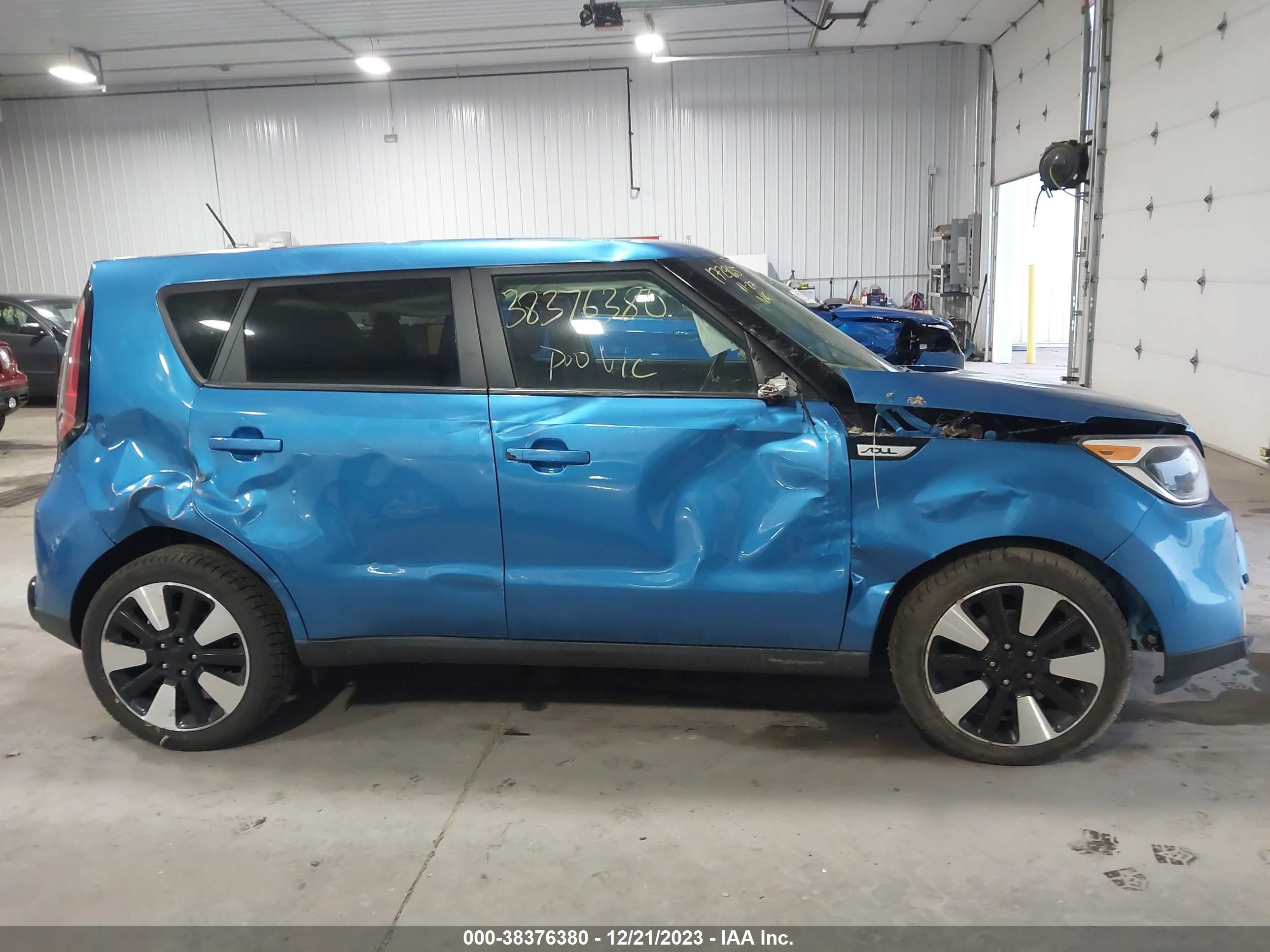 2016 Kia Soul + vin: KNDJP3A52G7298516