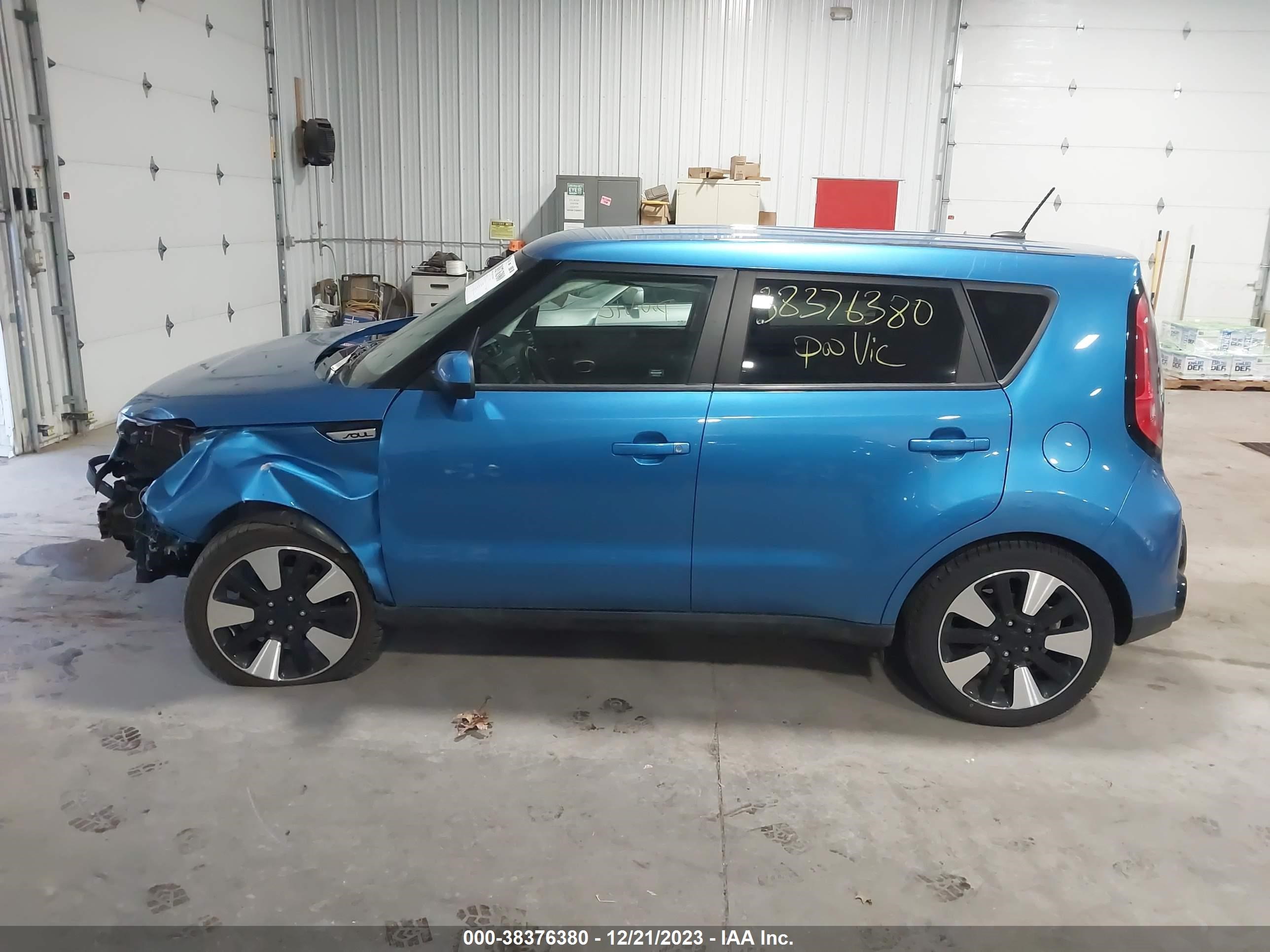 2016 Kia Soul + vin: KNDJP3A52G7298516