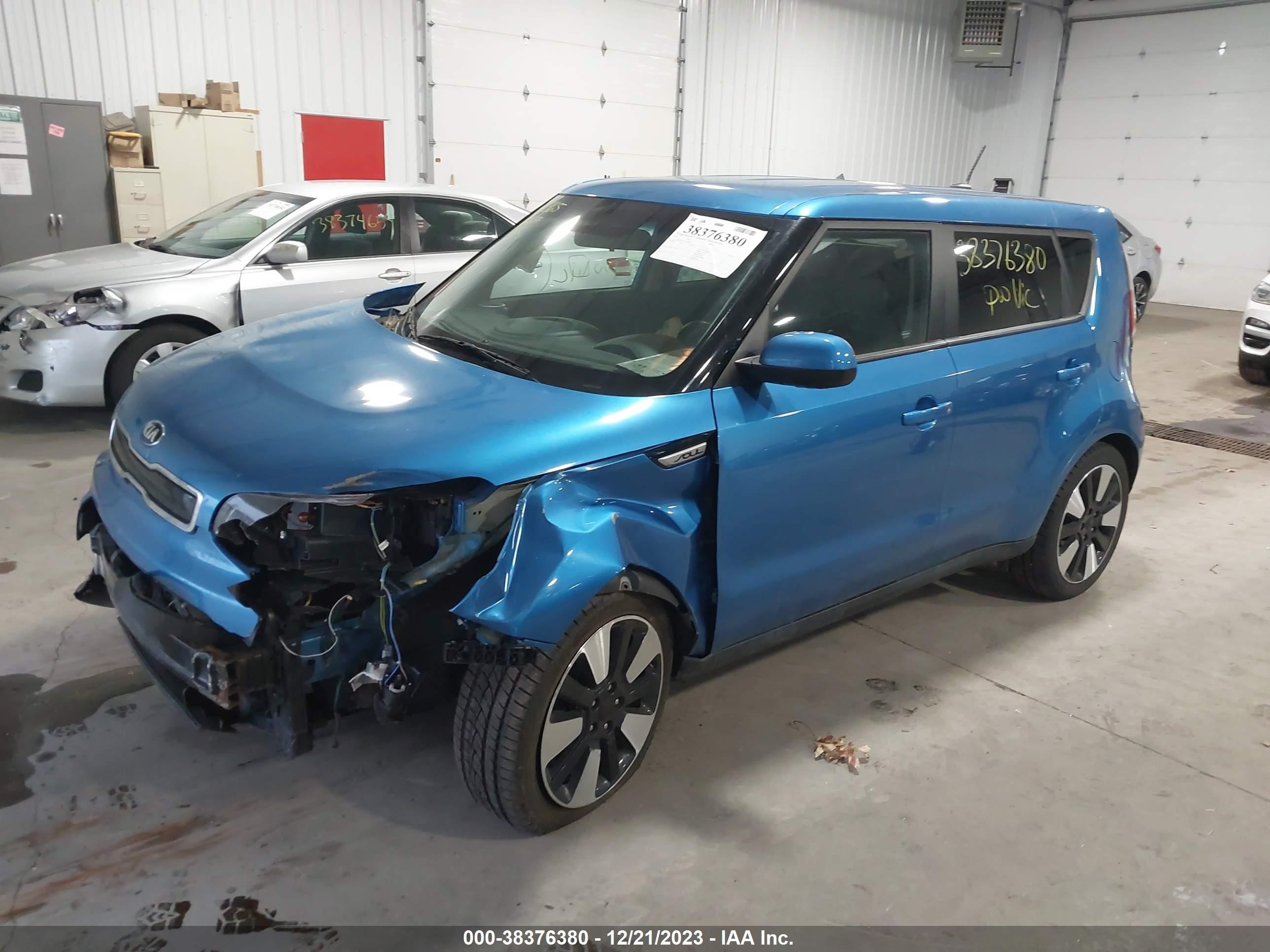 2016 Kia Soul + vin: KNDJP3A52G7298516