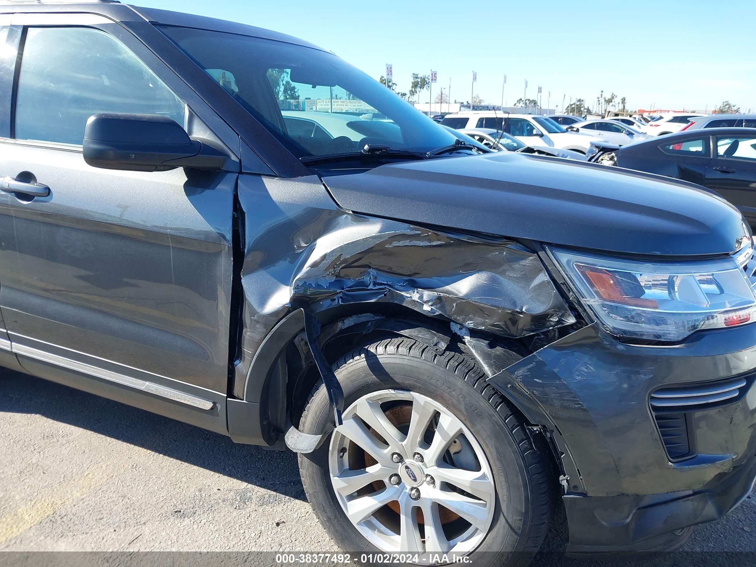 2019 Ford Explorer Xlt vin: 1FM5K7D82KGA07871