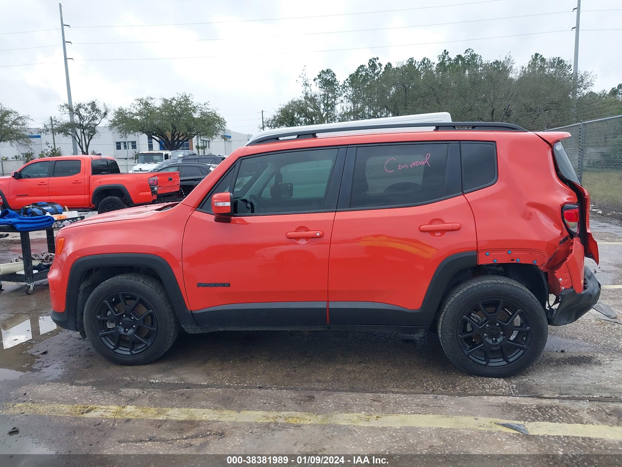 2020 Jeep Renegade Altitude Fwd vin: ZACNJABB0LPL67404