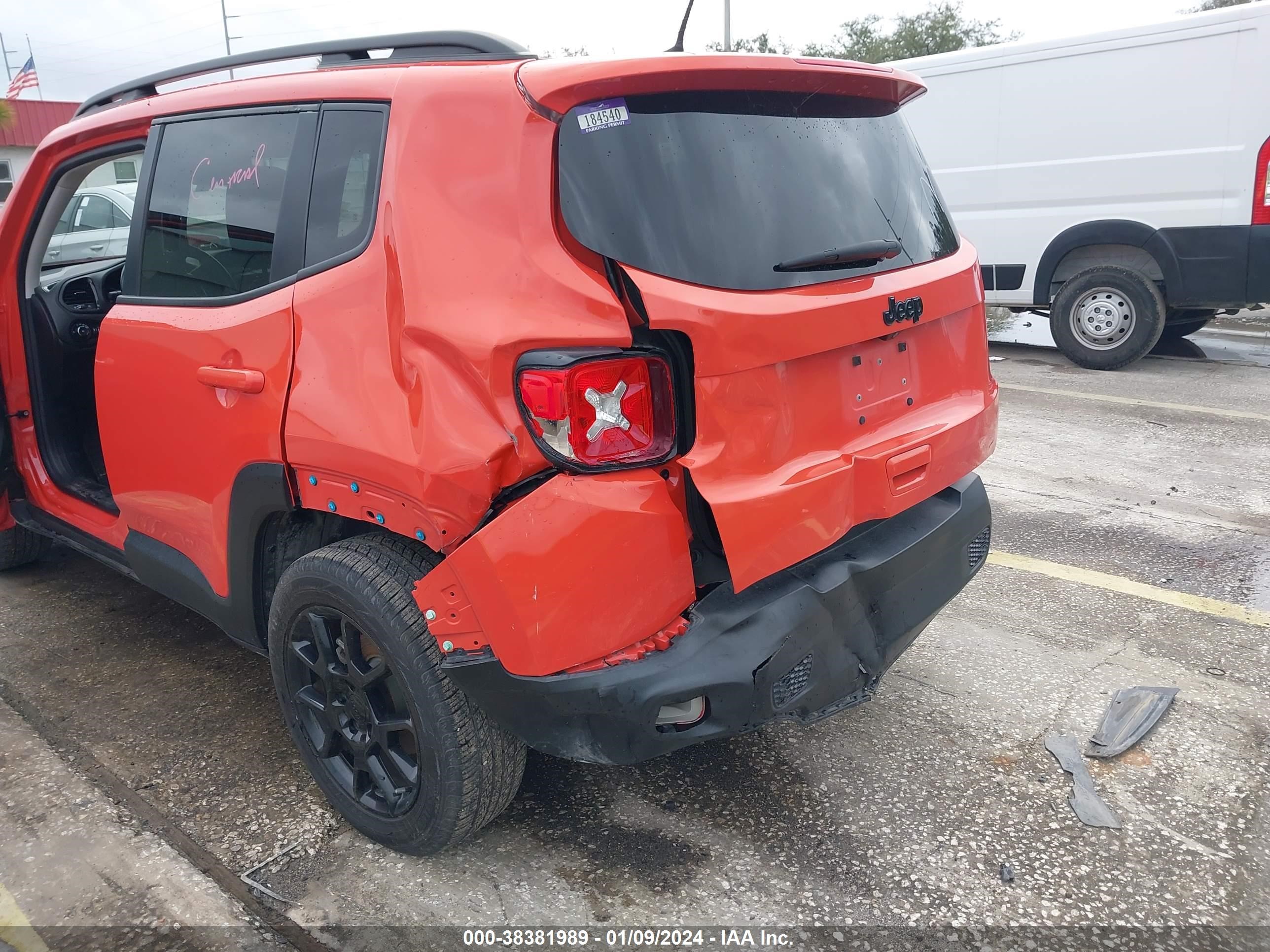 2020 Jeep Renegade Altitude Fwd vin: ZACNJABB0LPL67404