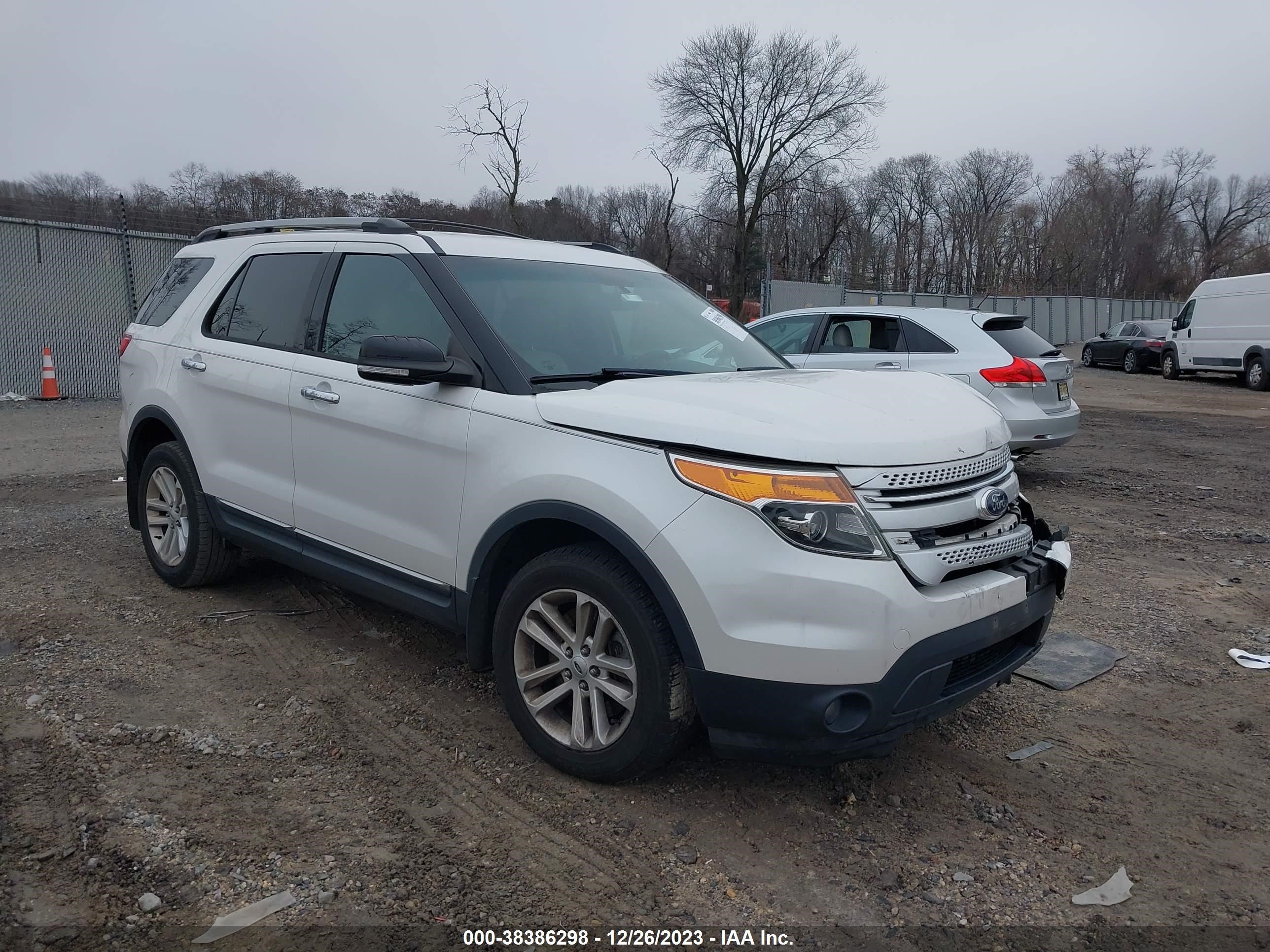 2014 Ford Explorer Xlt vin: 1FM5K8D85EGB76924