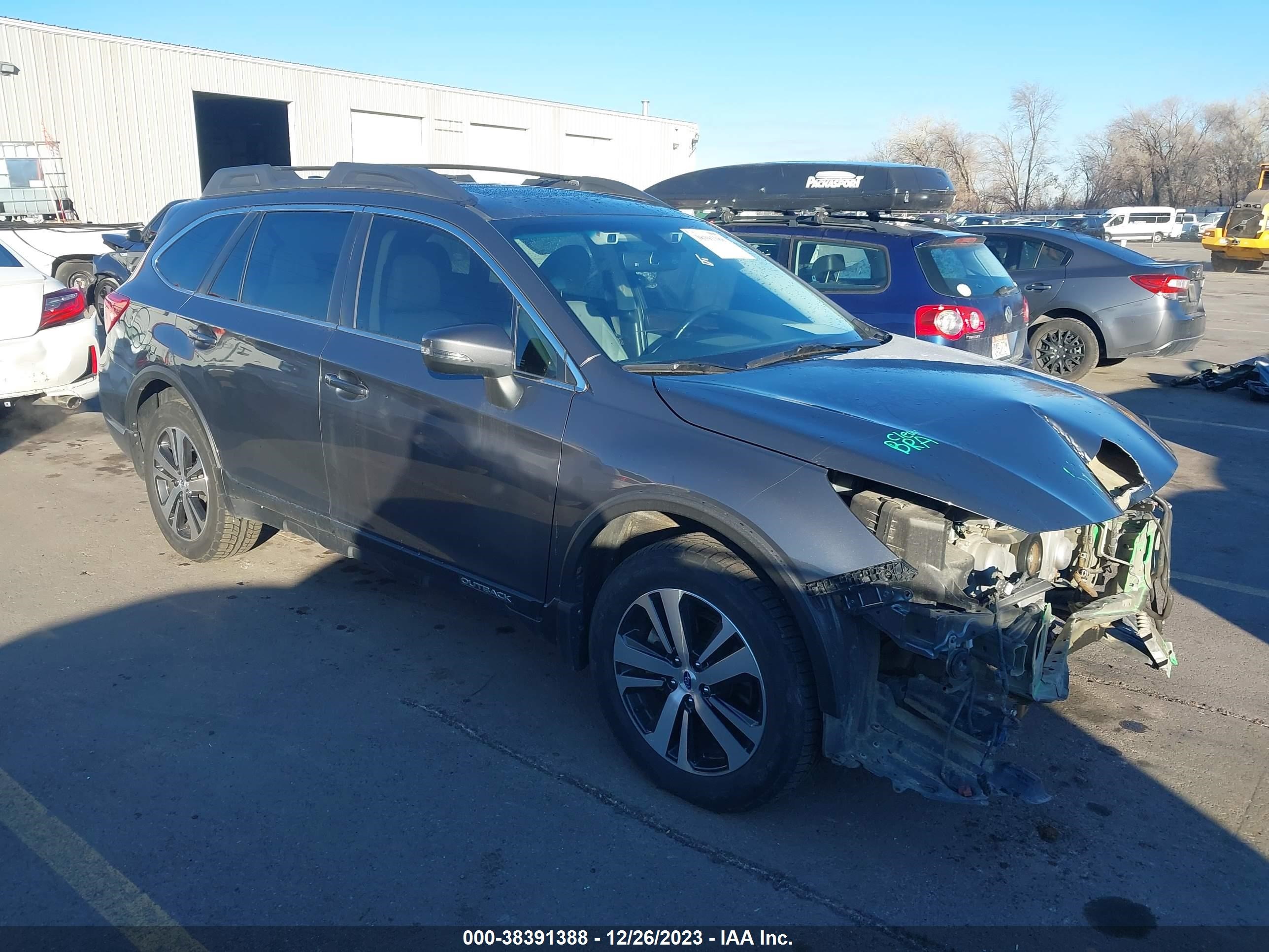 2019 Subaru Outback 3.6R Limited vin: 4S4BSENC9K3303682