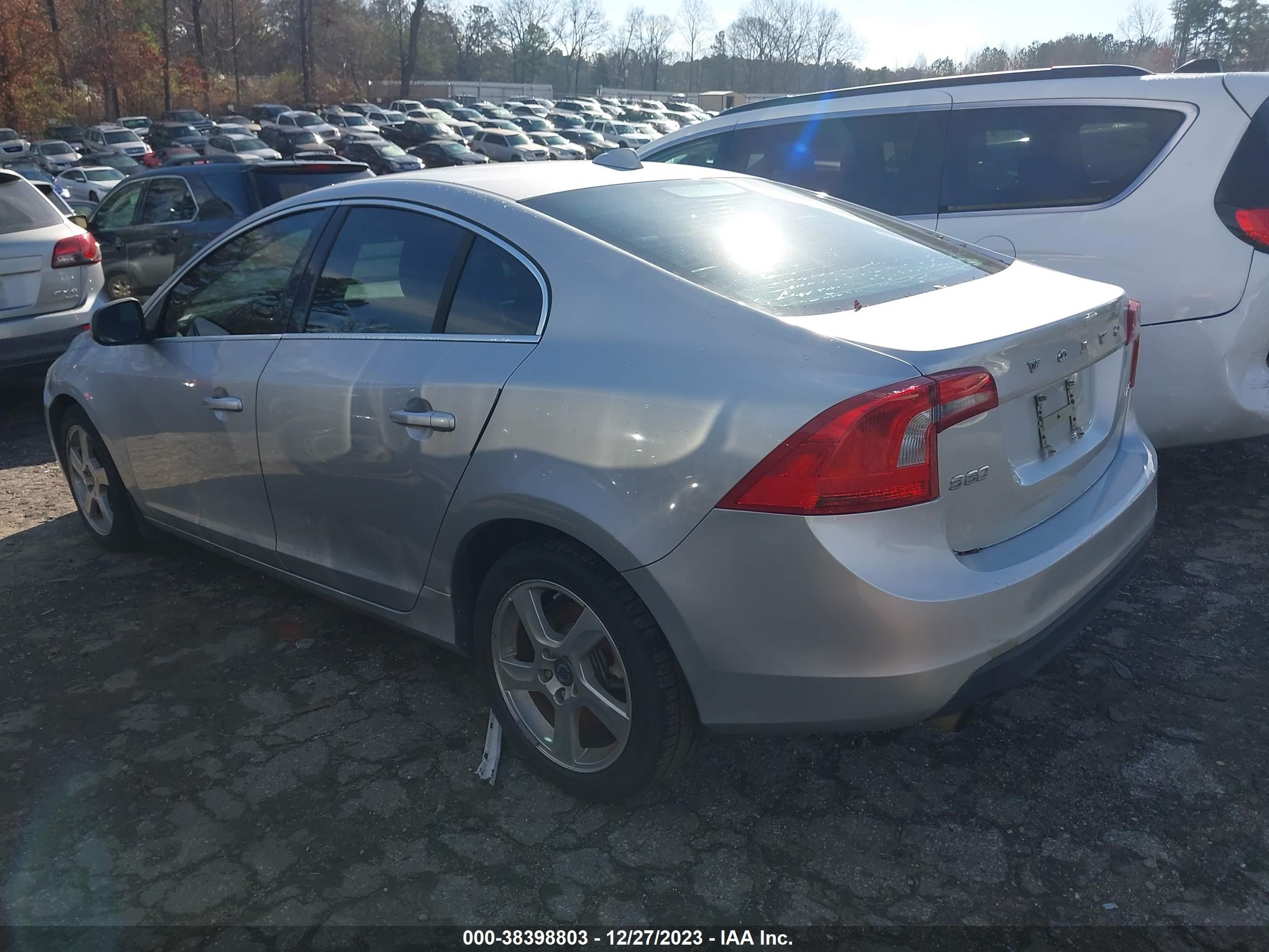 2012 Volvo S60 T5 vin: YV1622FS7C2103699