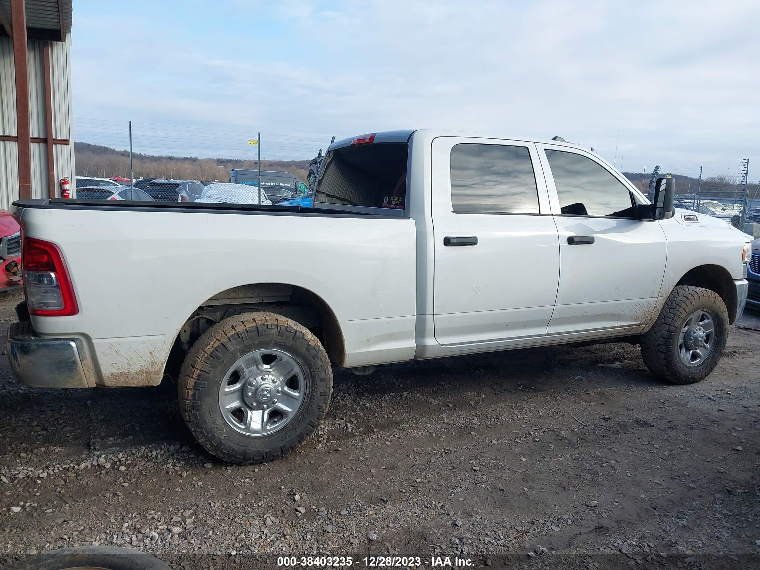 2021 Ram 2500 Tradesman 4X4 6'4 Box vin: 3C6UR5CL8MG605953