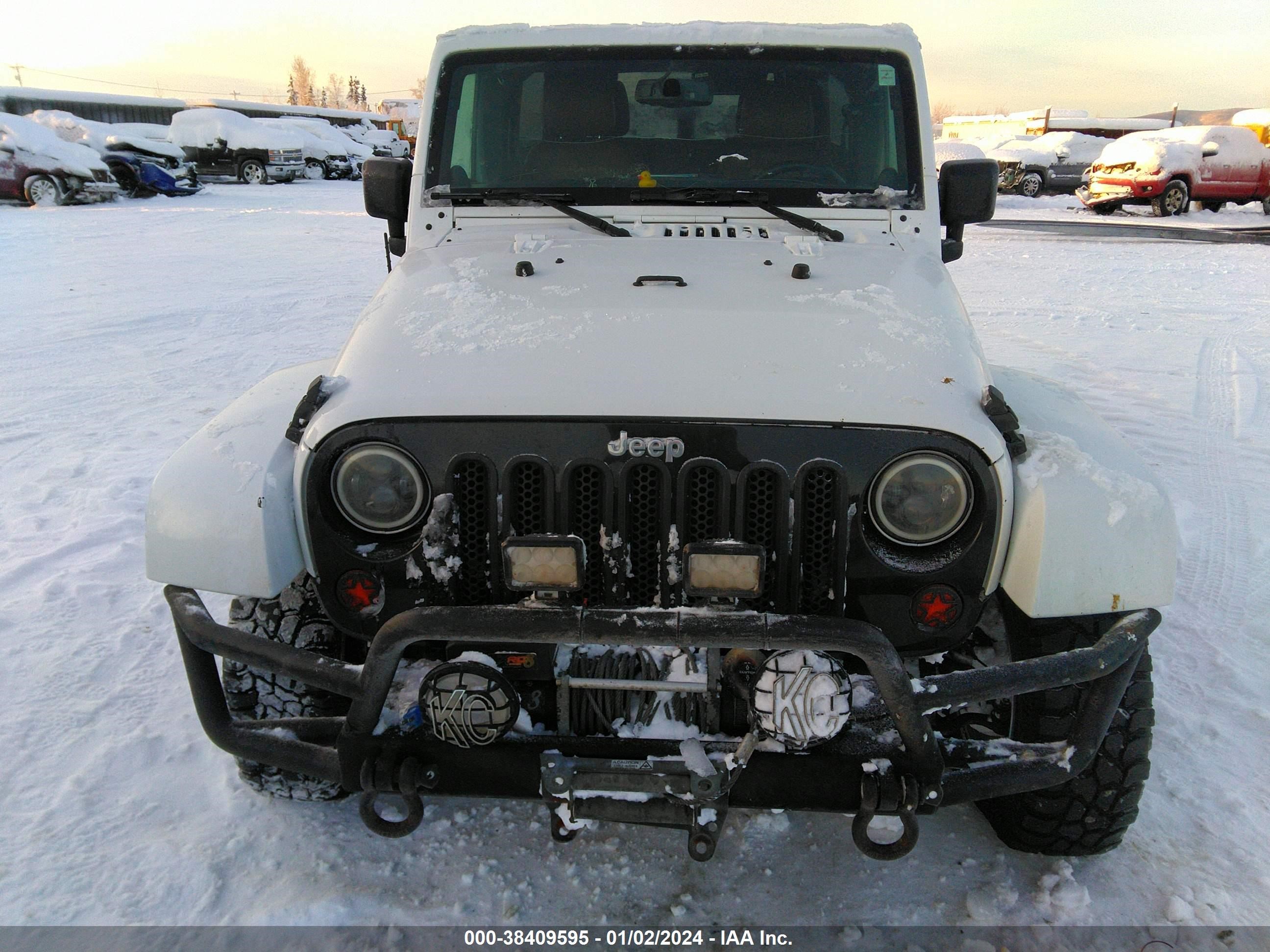 2013 Jeep Wrangler Unlimited Sahara vin: 1C4BJWEG0DL639384