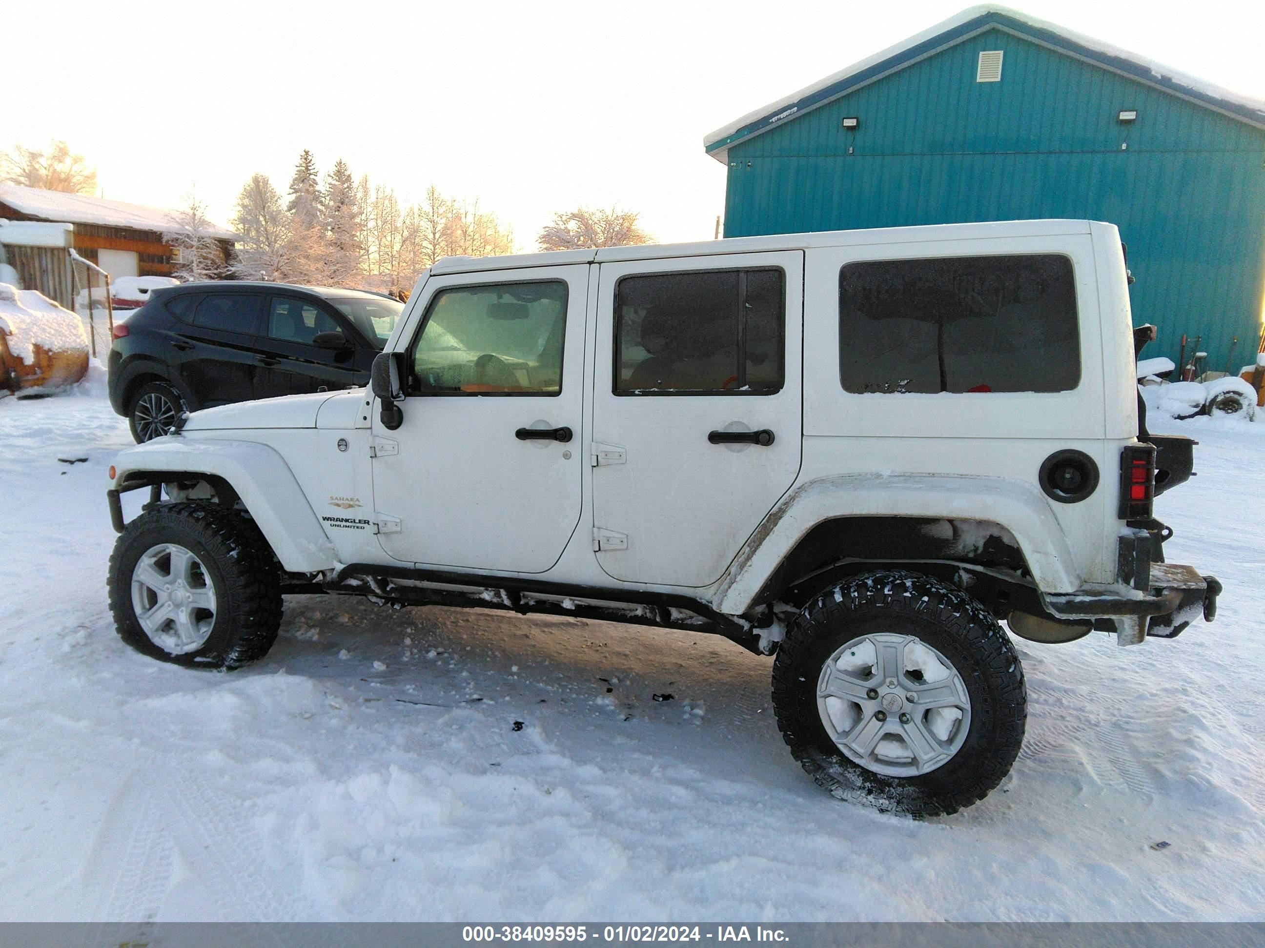 2013 Jeep Wrangler Unlimited Sahara vin: 1C4BJWEG0DL639384