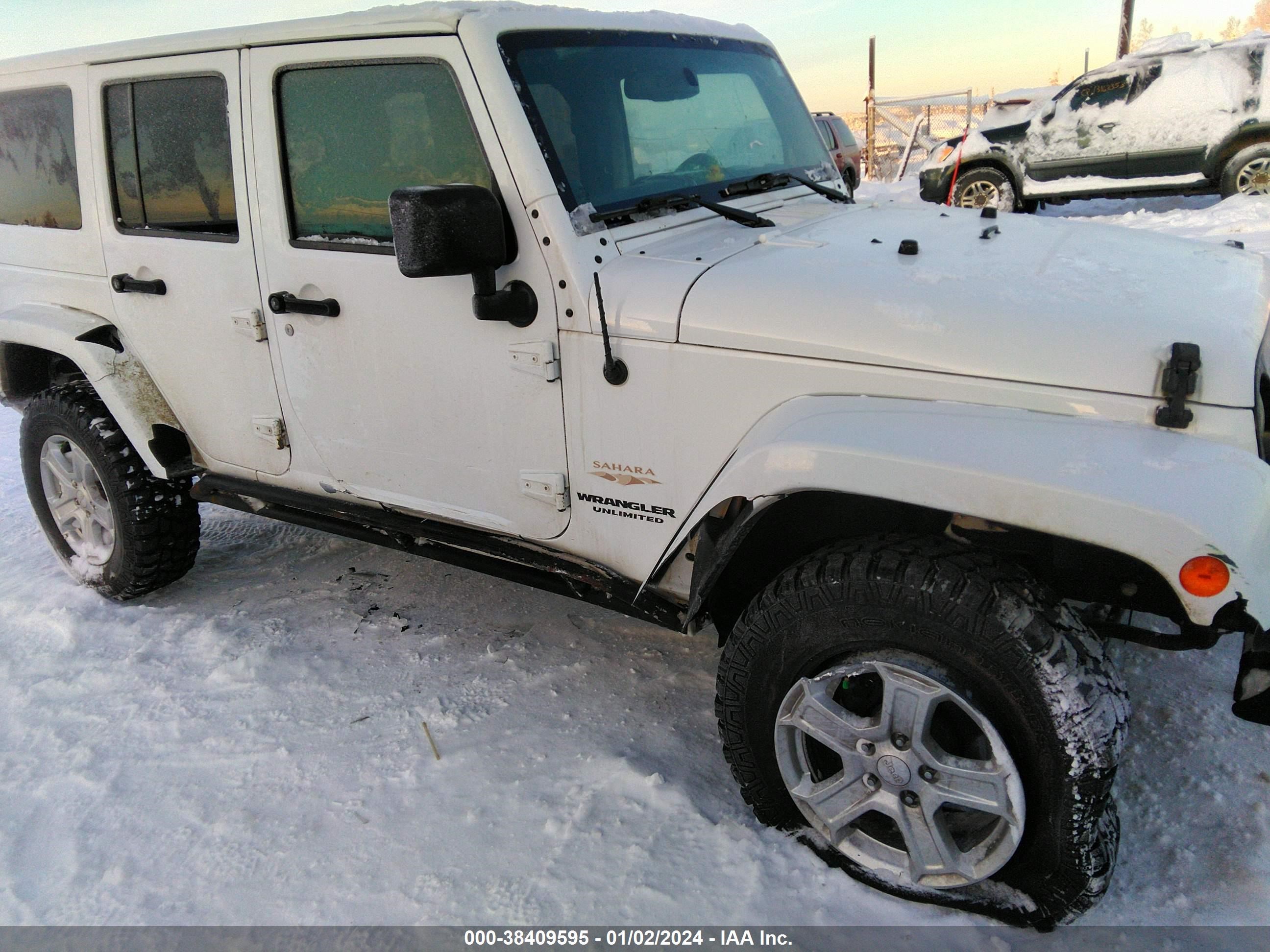 2013 Jeep Wrangler Unlimited Sahara vin: 1C4BJWEG0DL639384