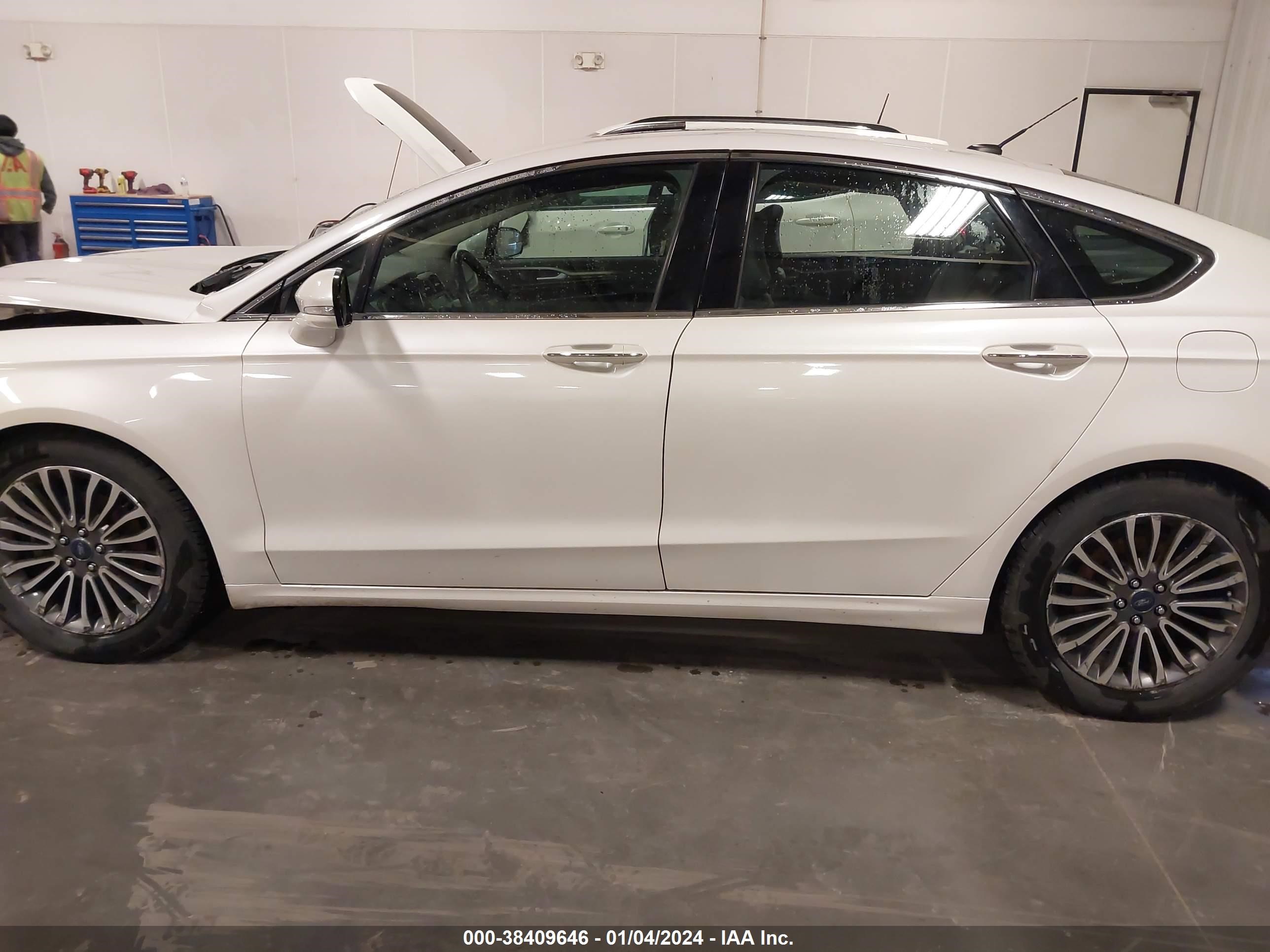 2017 Ford Fusion Se vin: 3FA6P0T92HR211220