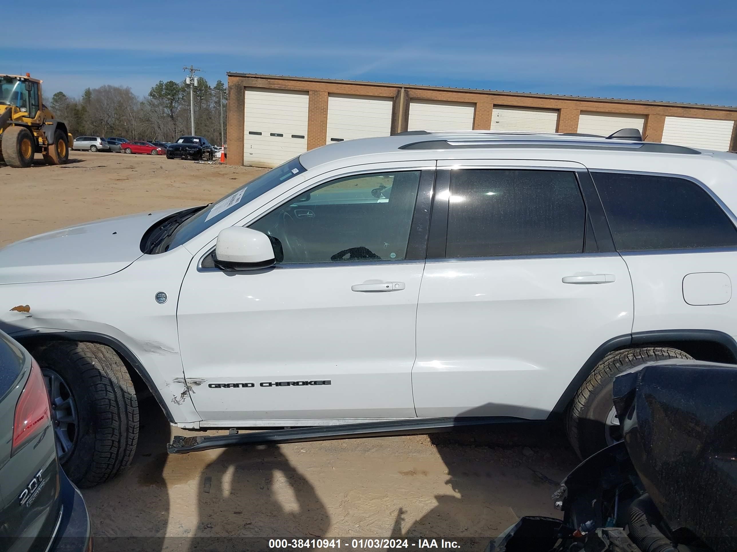 2018 Jeep Grand Cherokee Laredo E 4X4 vin: 1C4RJFAG5JC351277