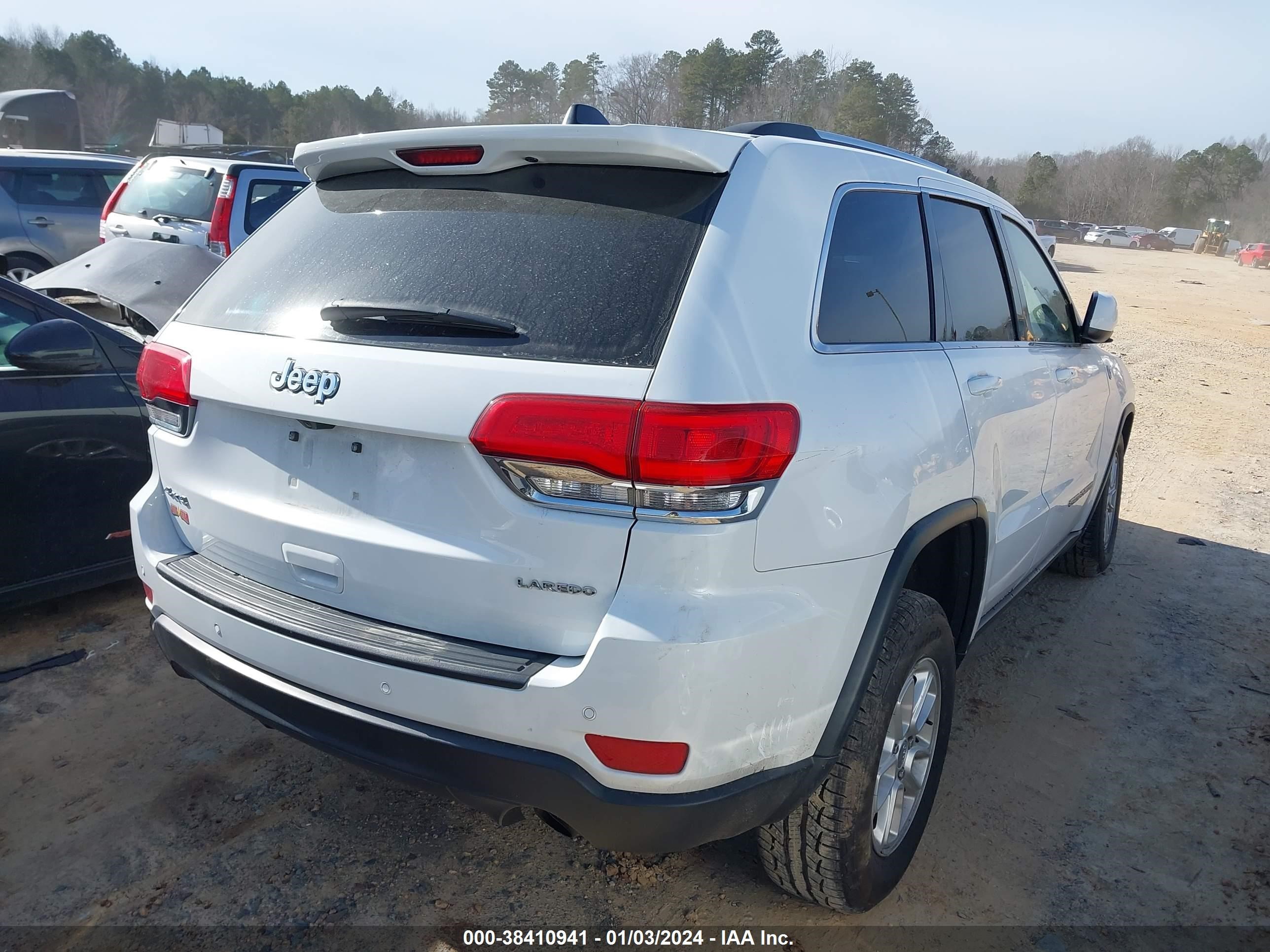 2018 Jeep Grand Cherokee Laredo E 4X4 vin: 1C4RJFAG5JC351277