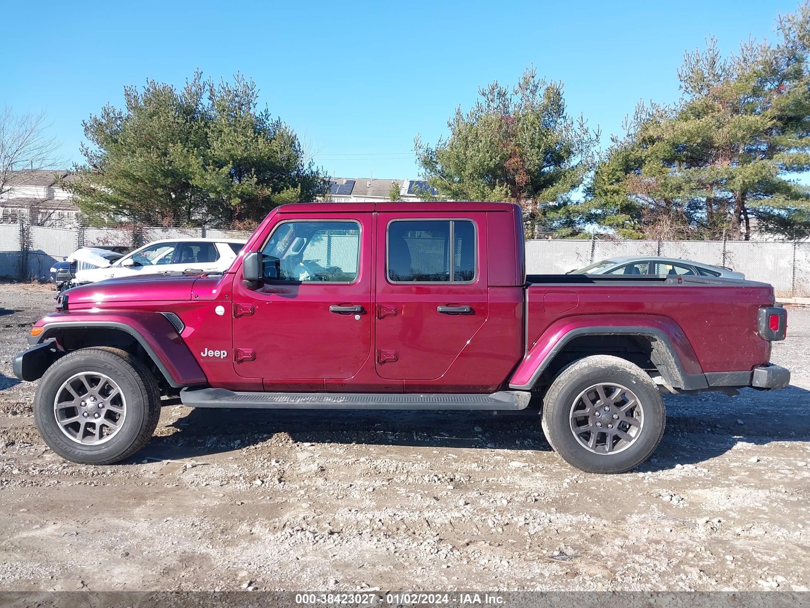 2022 Jeep Gladiator Overland 4X4 vin: 1C6HJTFGXNL103560