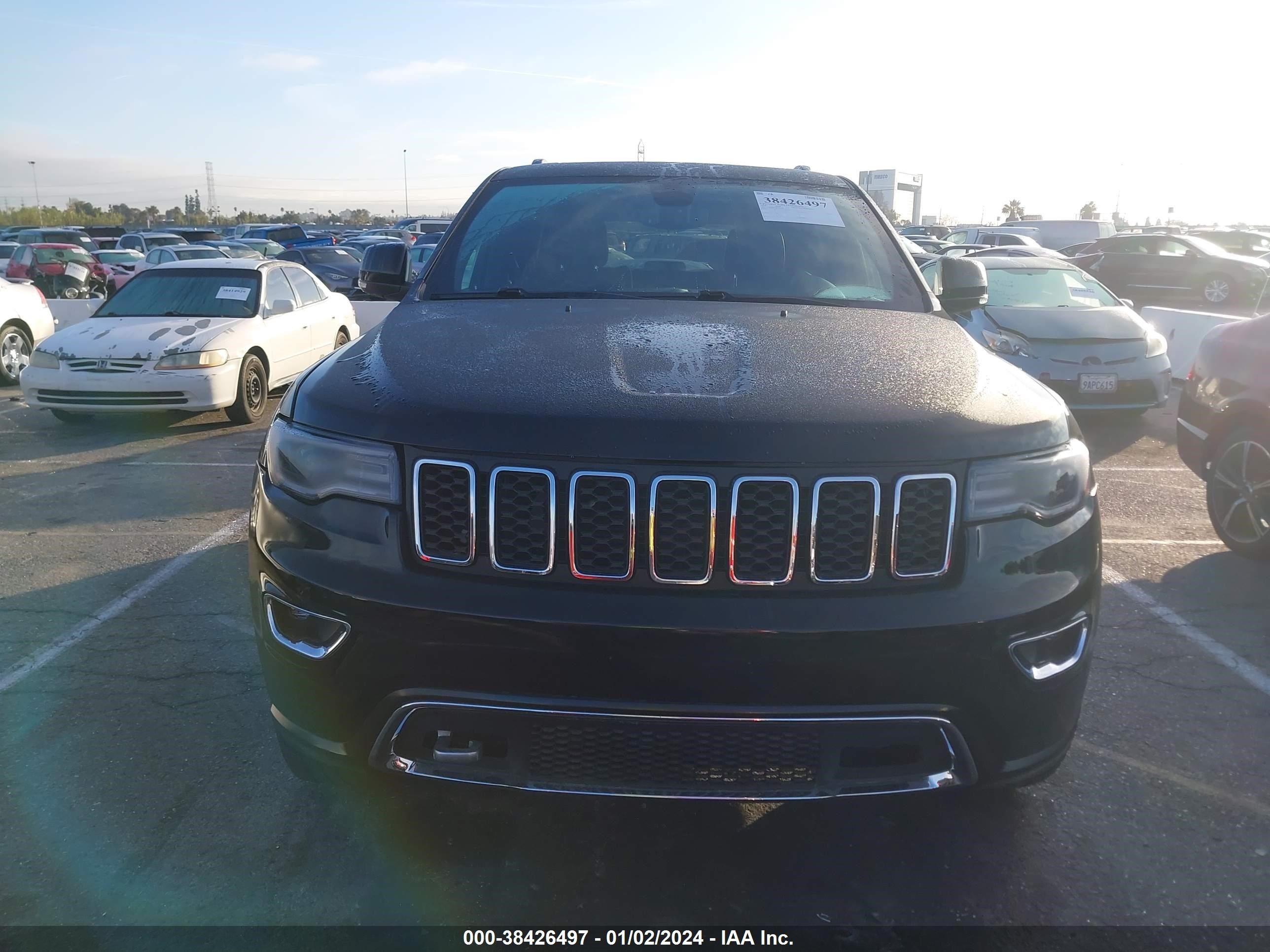 2018 Jeep Grand Cherokee Sterling Edition 4X2 vin: 1C4RJEBG5JC361882