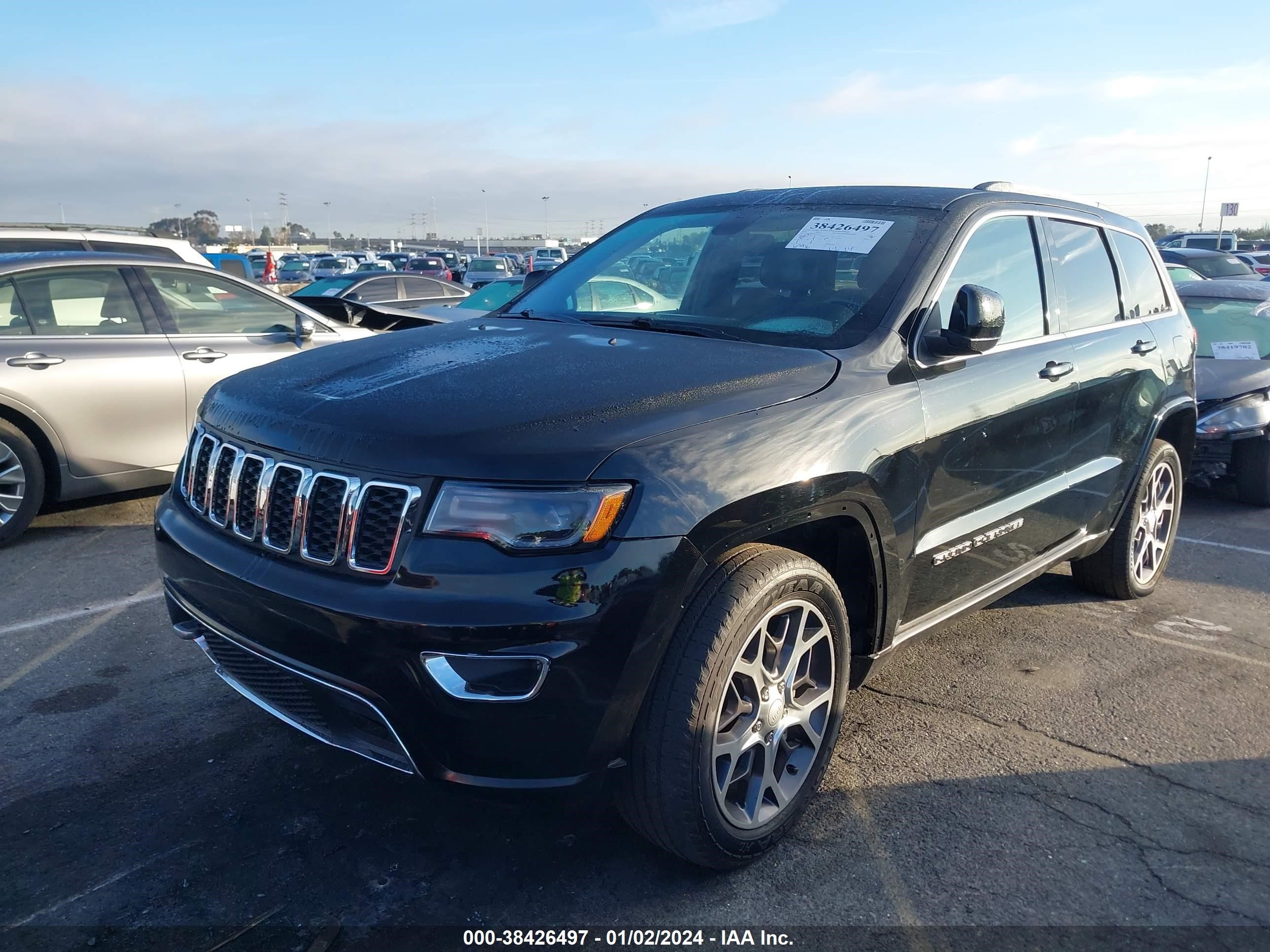 2018 Jeep Grand Cherokee Sterling Edition 4X2 vin: 1C4RJEBG5JC361882