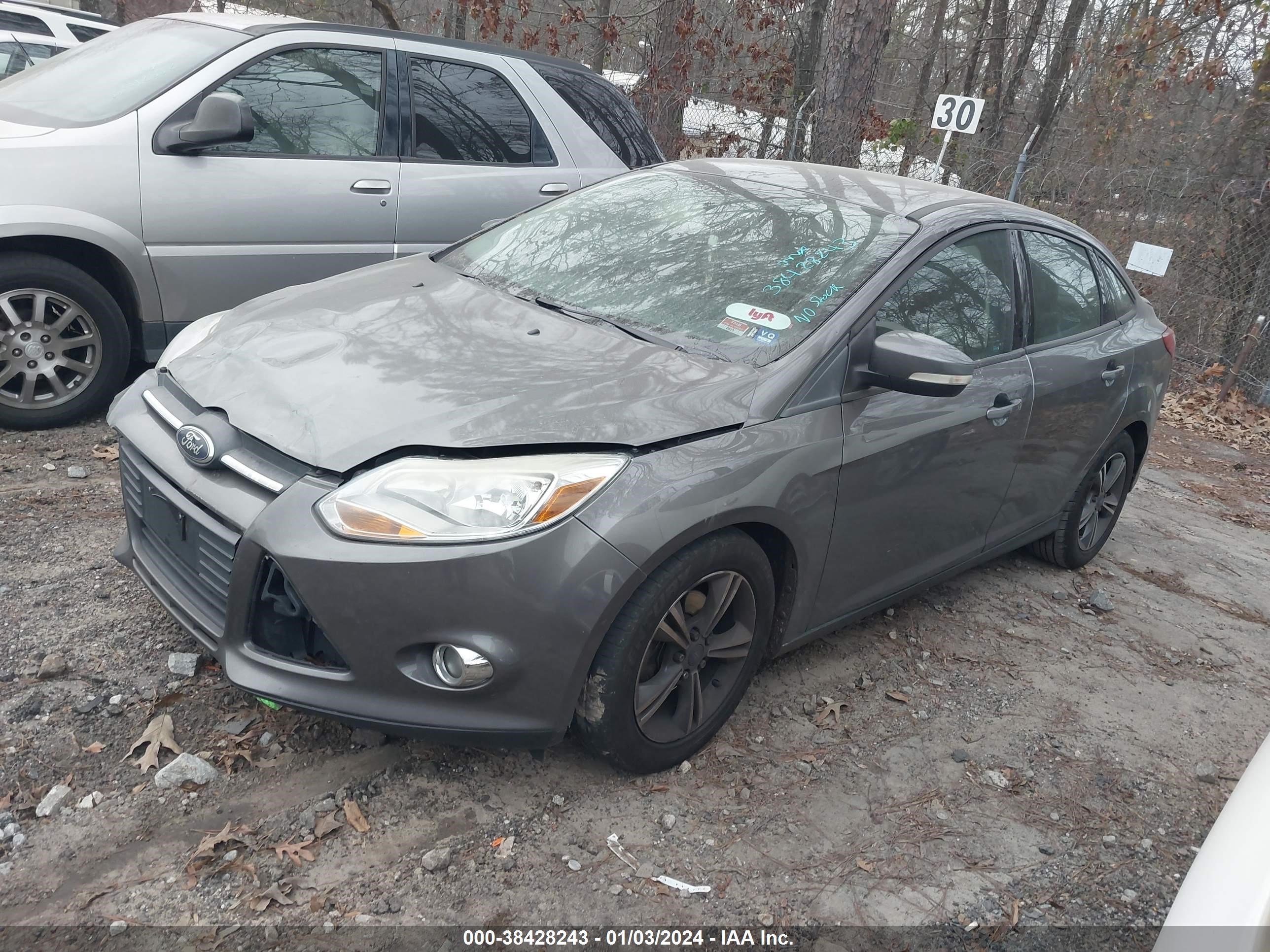 2014 Ford Focus Se vin: 1FADP3F28EL447582