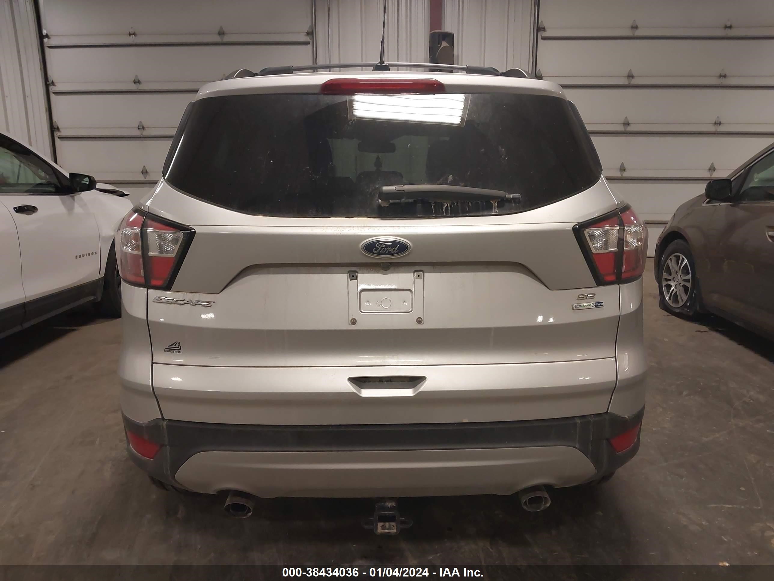 2018 Ford Escape Se vin: 1FMCU9GD5JUD16188