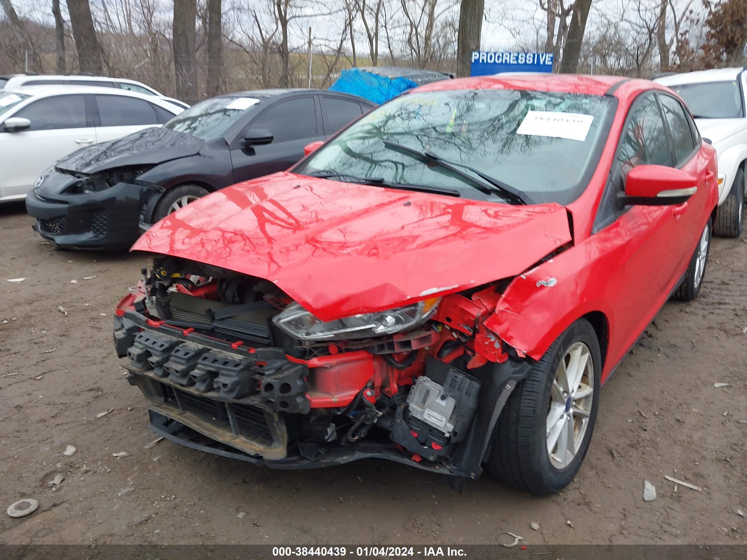 2015 Ford Focus Se vin: 1FADP3F24FL259966