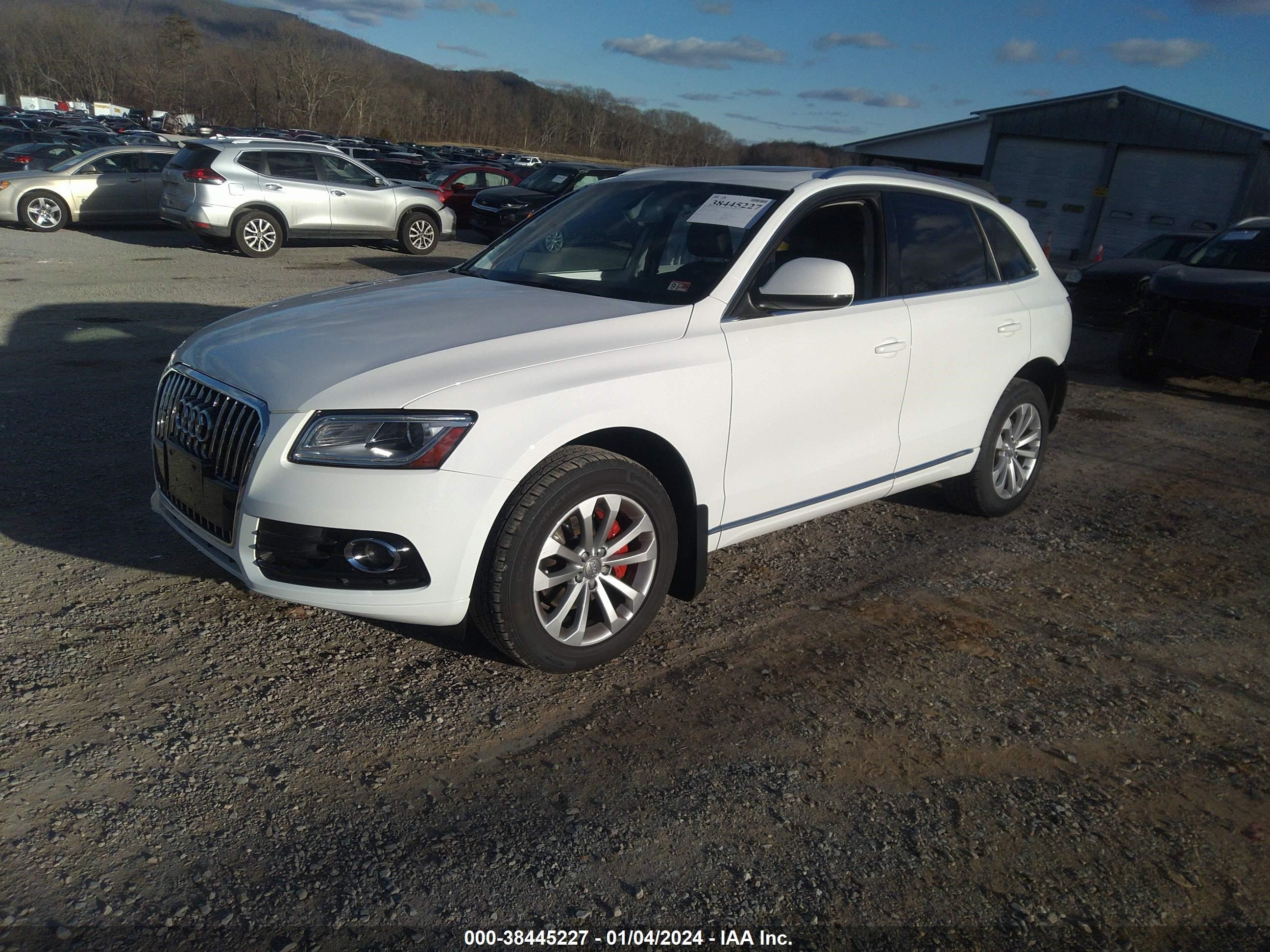 2013 Audi Q5 2.0T Premium vin: WA1LFAFP4DA049315