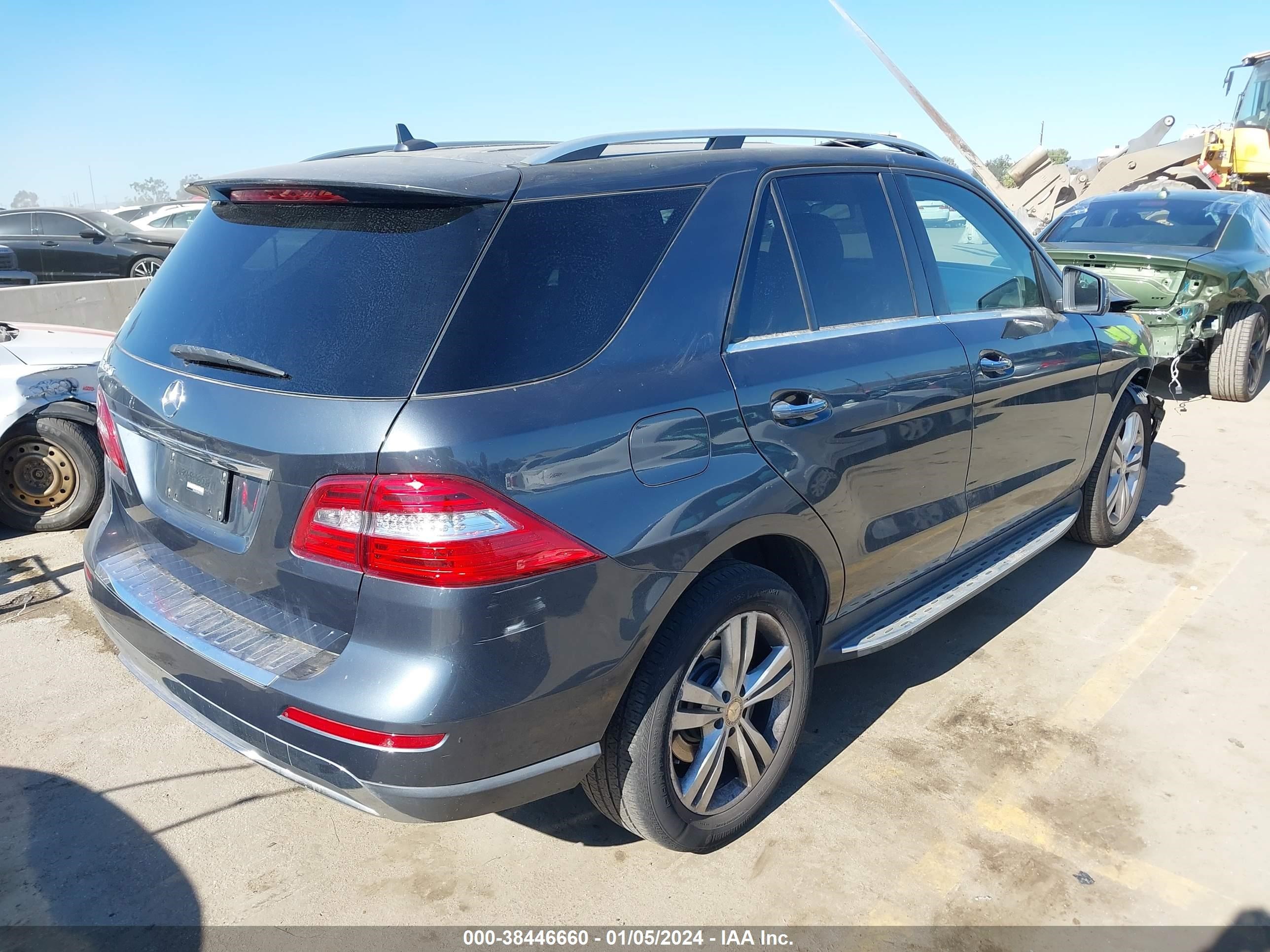 2015 Mercedes-Benz Ml 350 vin: 4JGDA5JB4FA607044