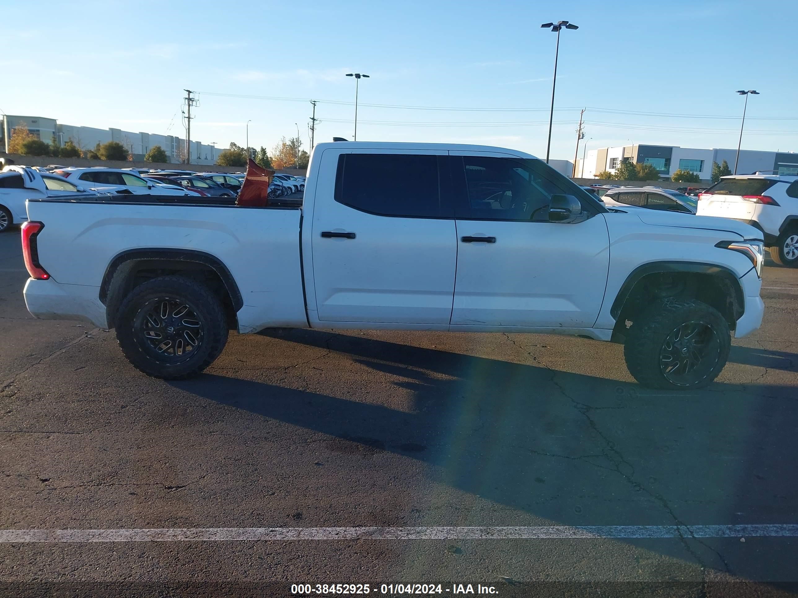 2022 Toyota Tundra Limited vin: 5TFJA5EC9NX005133