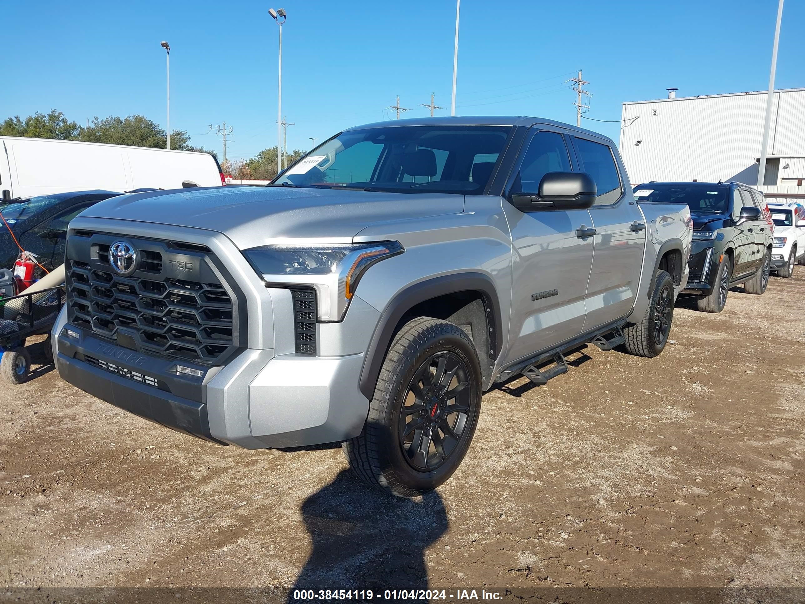 2022 Toyota Tundra Sr5 vin: 5TFLA5DB7NX033448