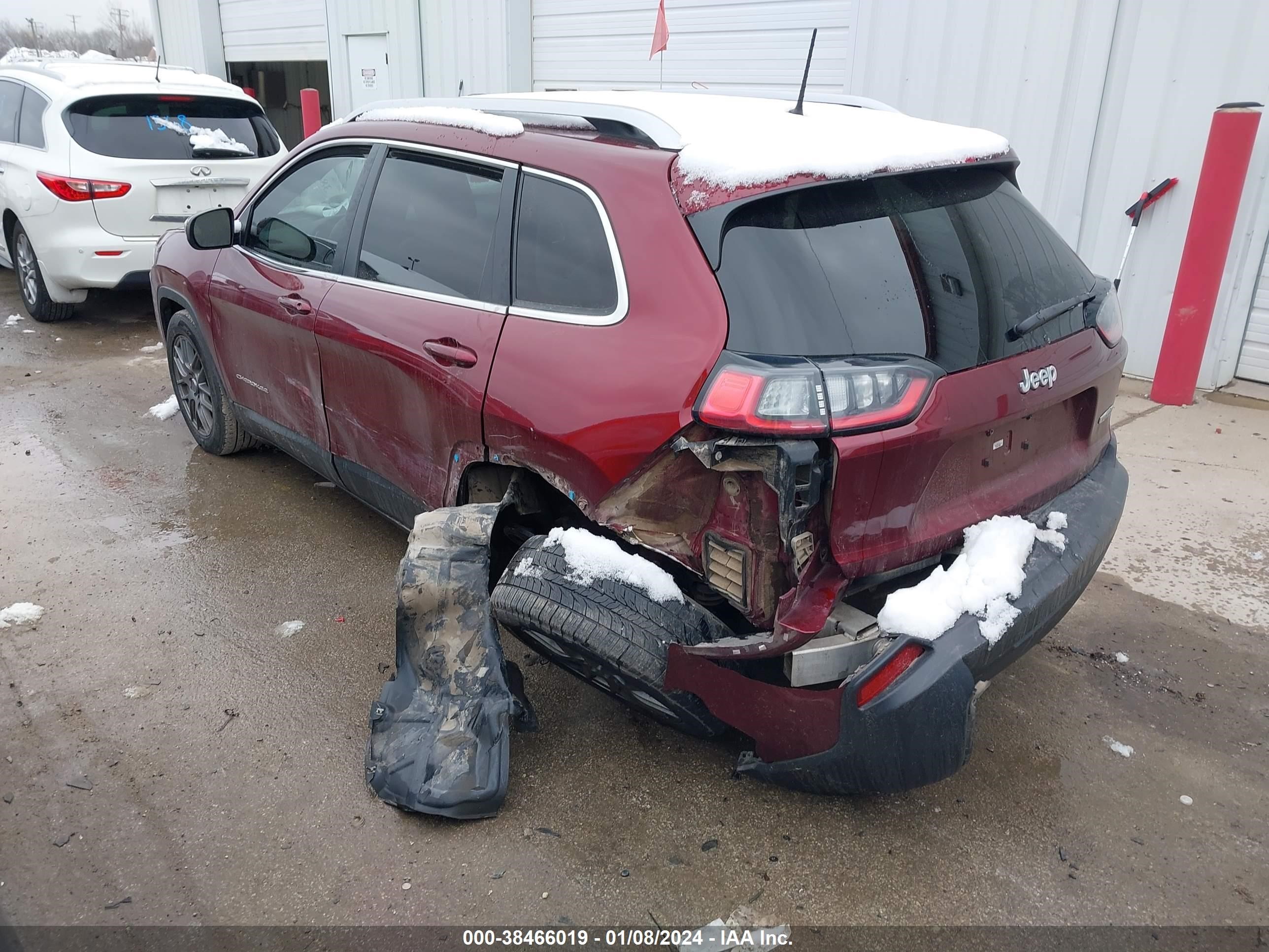 2019 Jeep Cherokee Latitude Fwd vin: 1C4PJLCB4KD153471