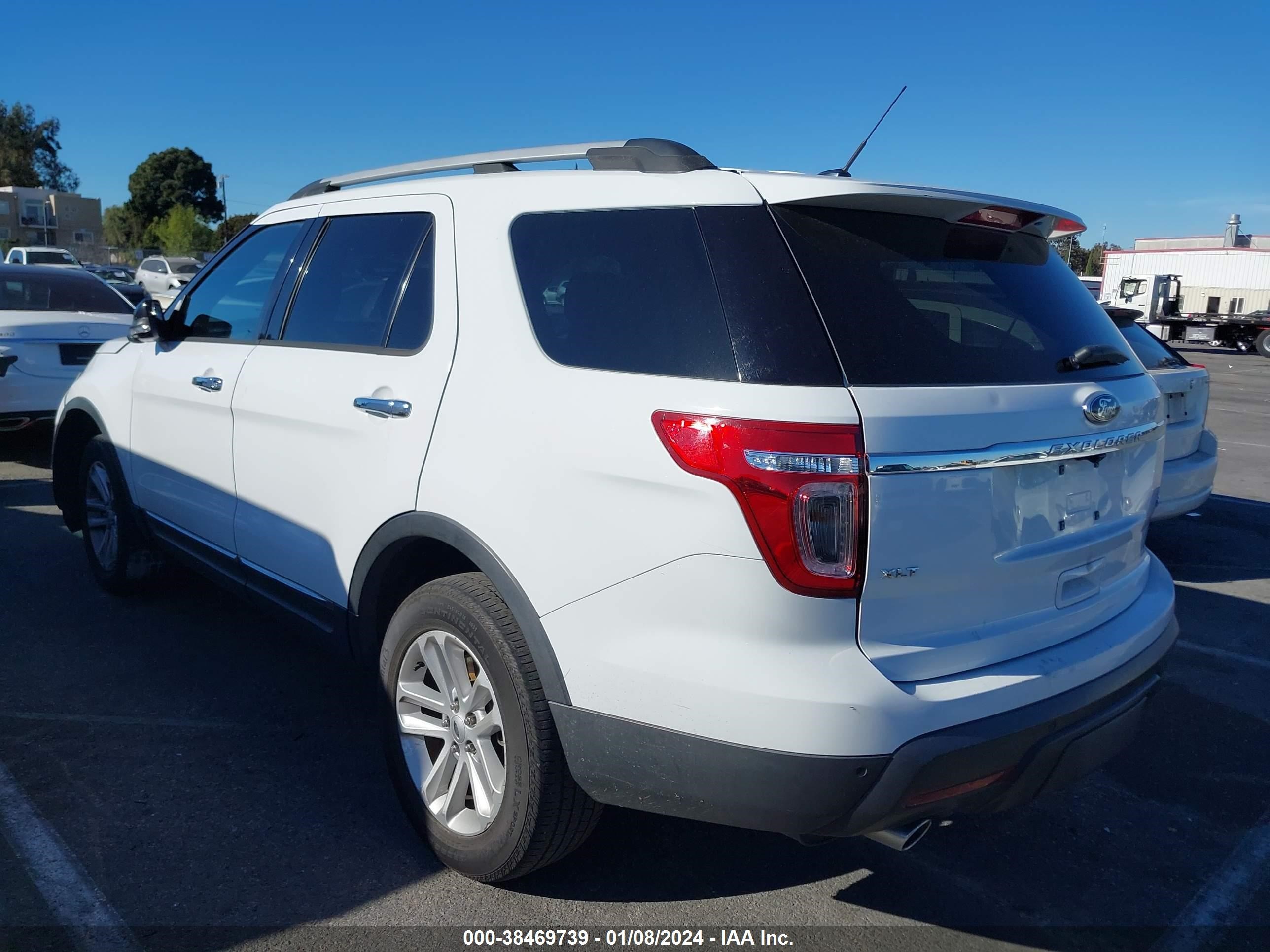 2014 Ford Explorer Xlt vin: 1FM5K8D83EGB90143