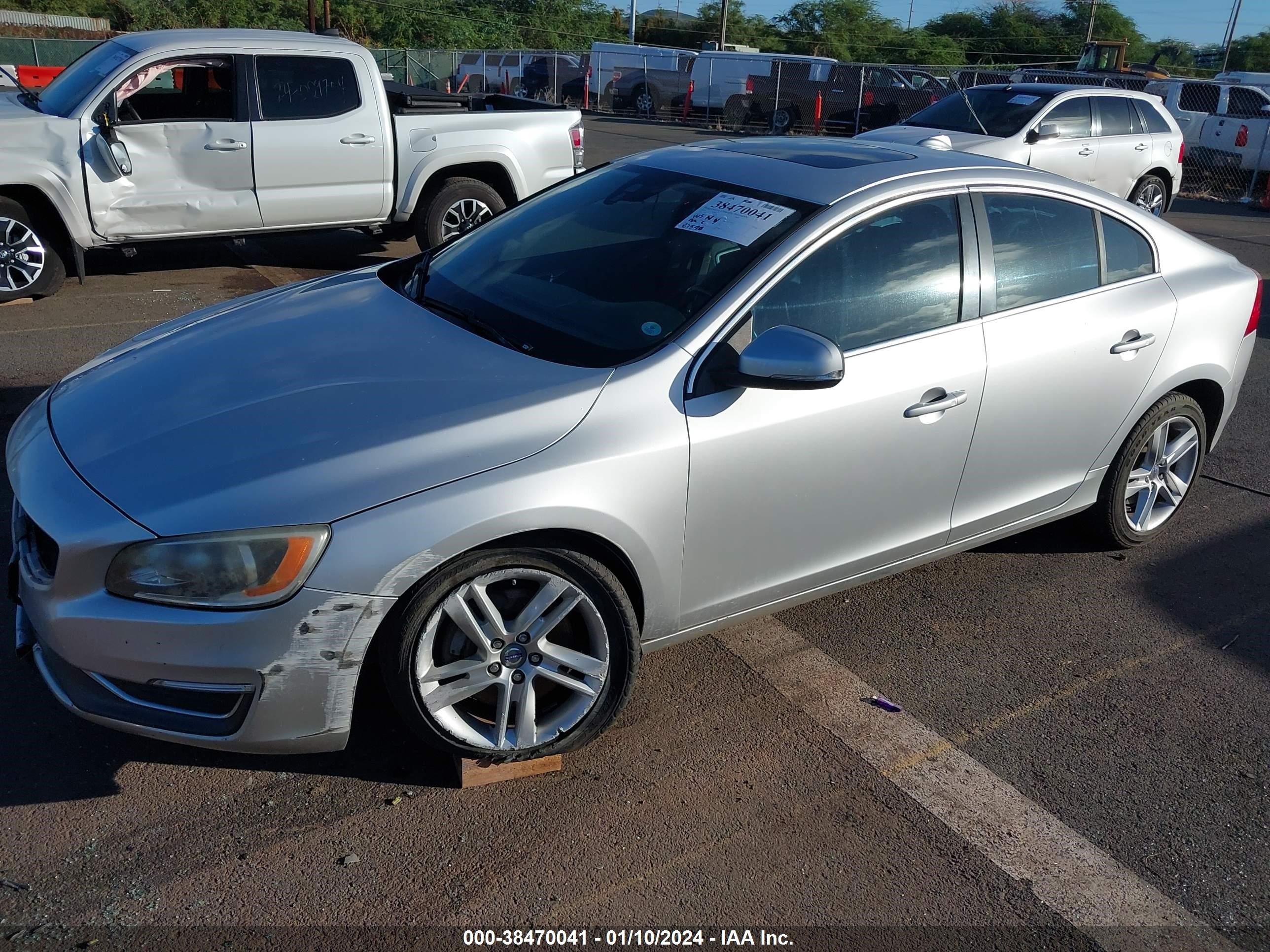 2014 Volvo S60 vin: YV1612FS3E1284375